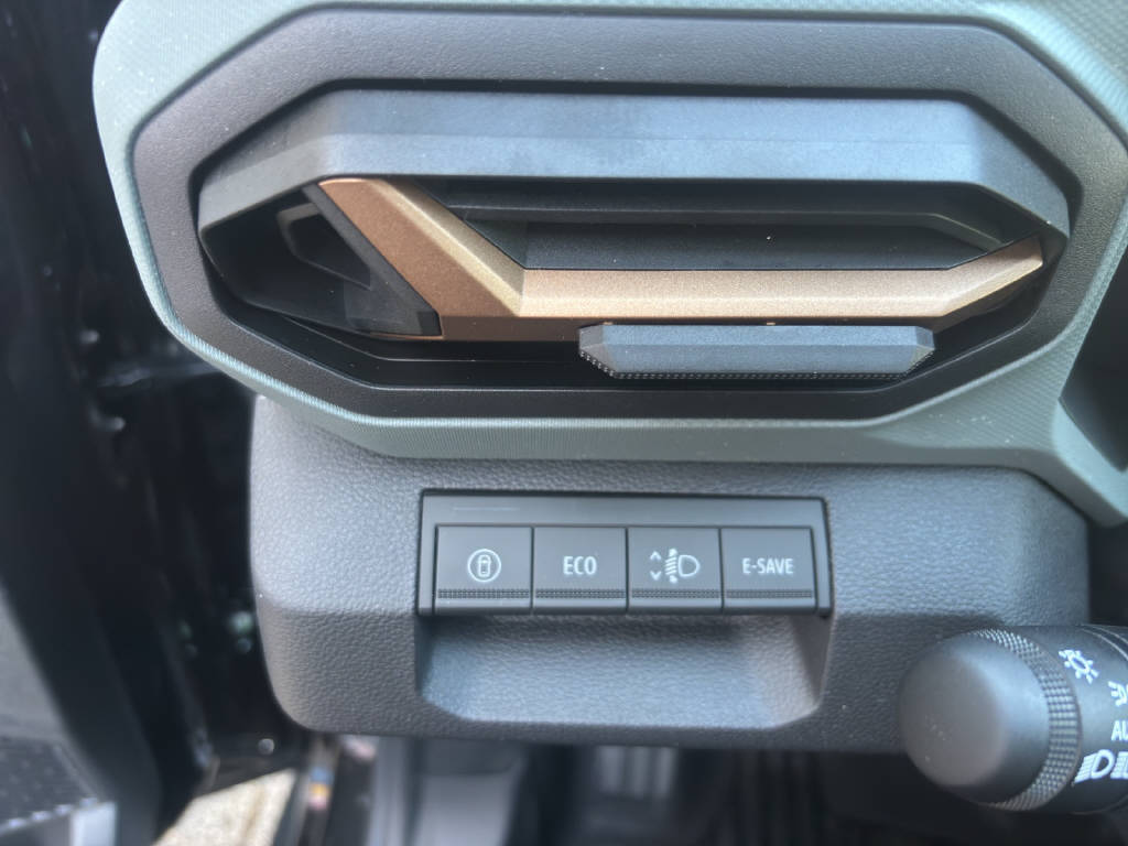 DACIA Duster 1.8 Hybrid Extreme-image-11
