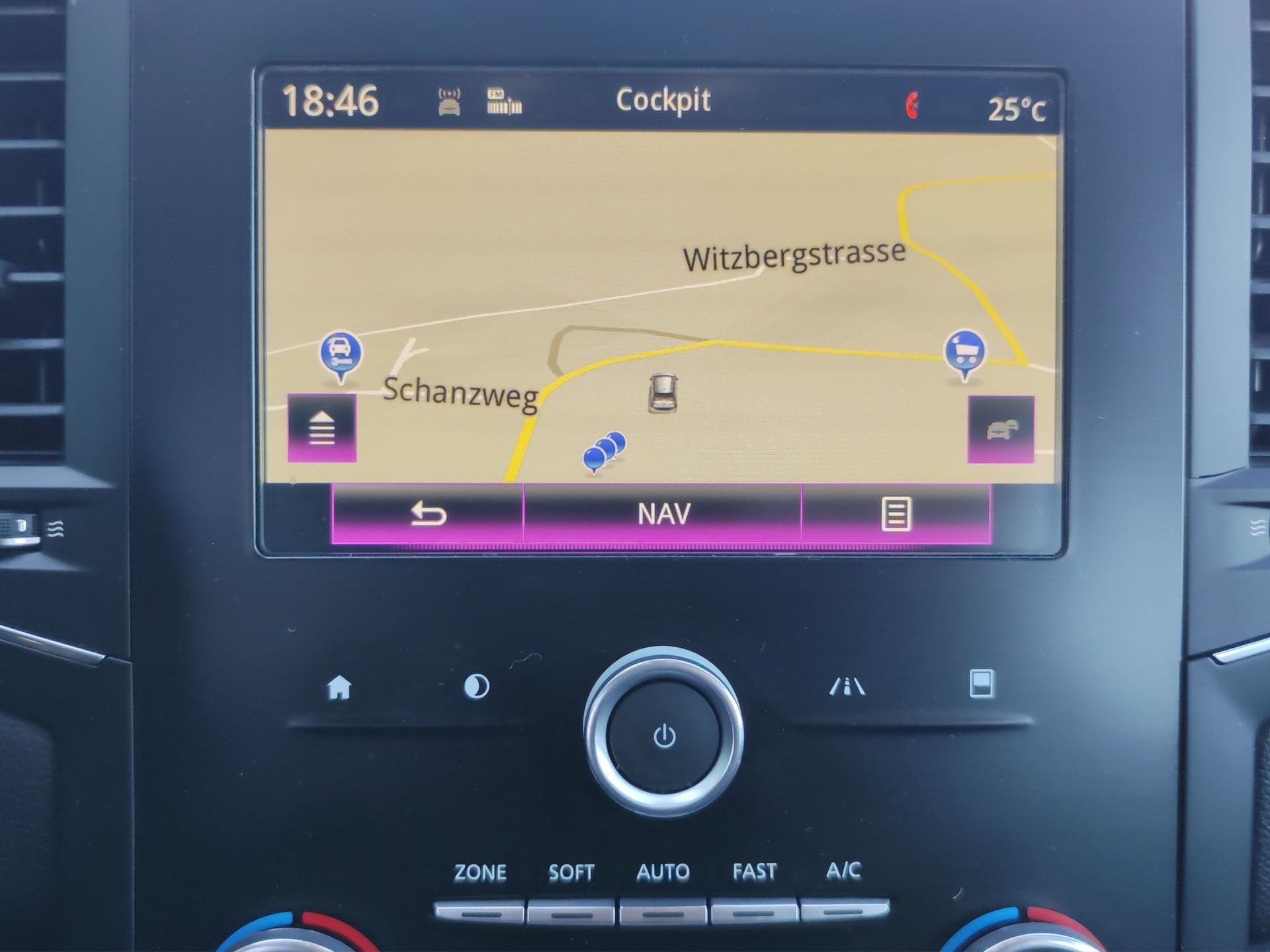 RENAULT Mégane Grandtour 1.5 dCi GT Line EDC-image-21