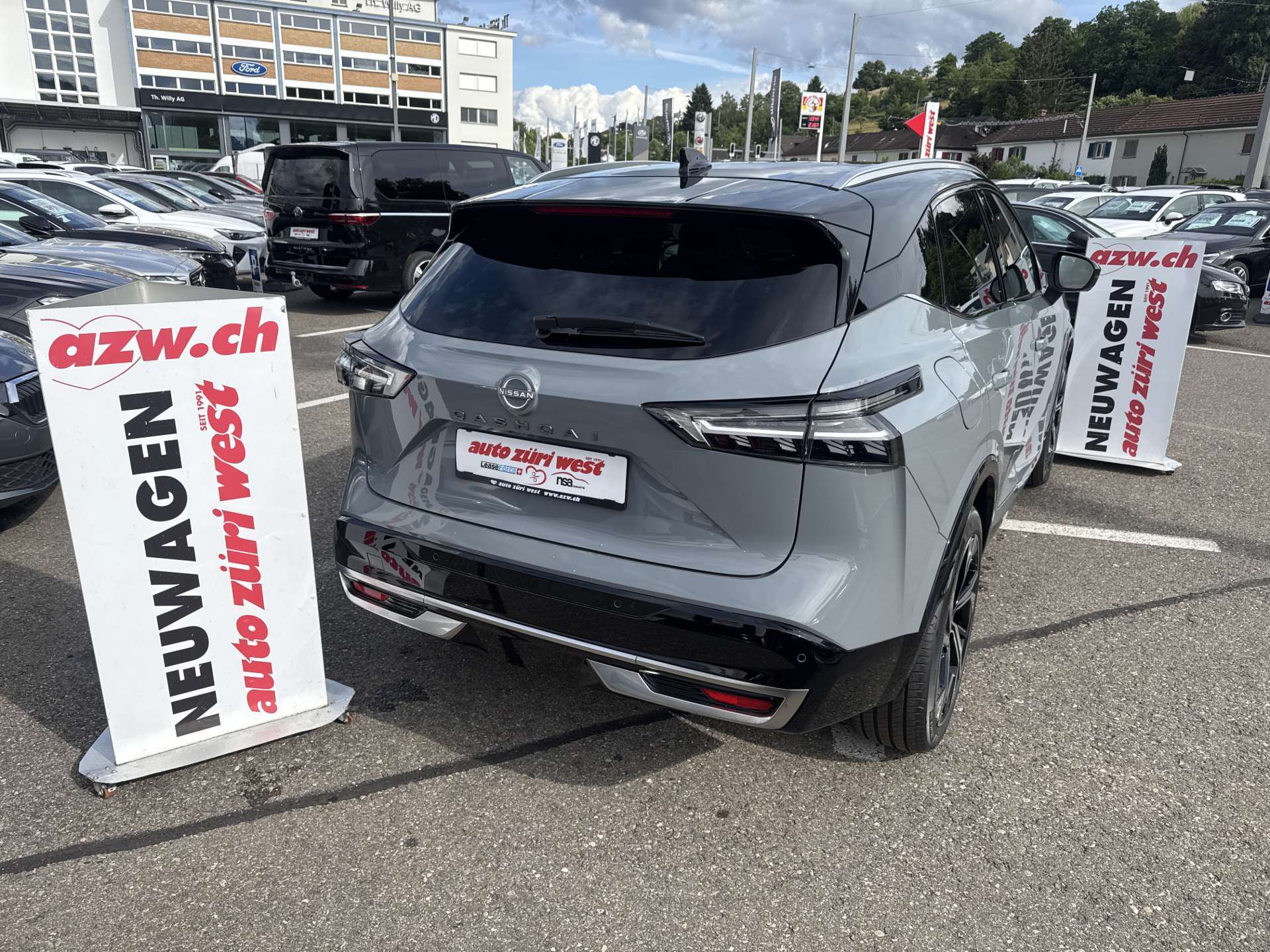NISSAN Qashqai 1.3 DIG-T MHEV Tekna+ Xtronic-Automat-image-2