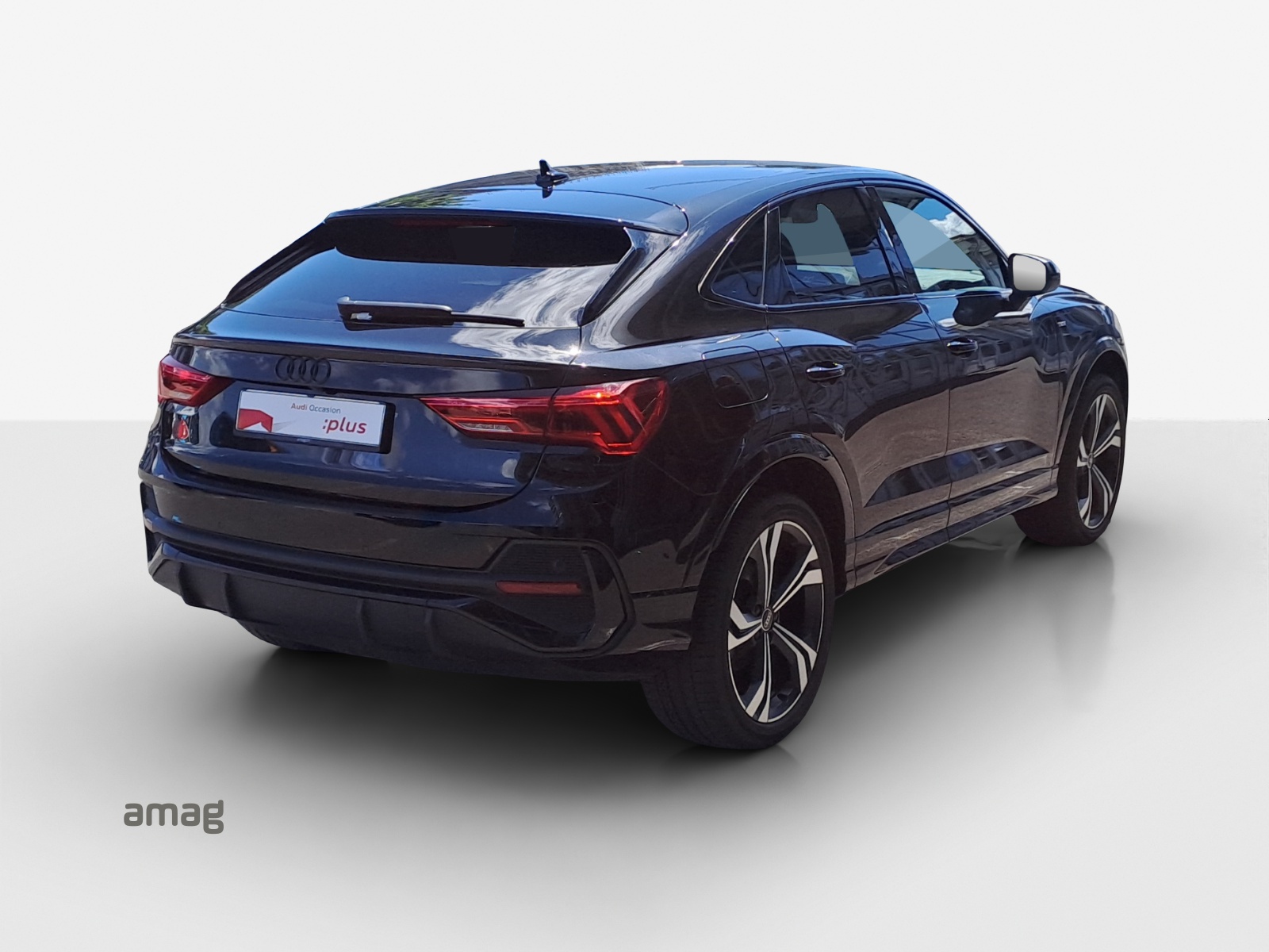 AUDI Q3 Sportback 35 TFSI S line Attraction S-tronic-image-4