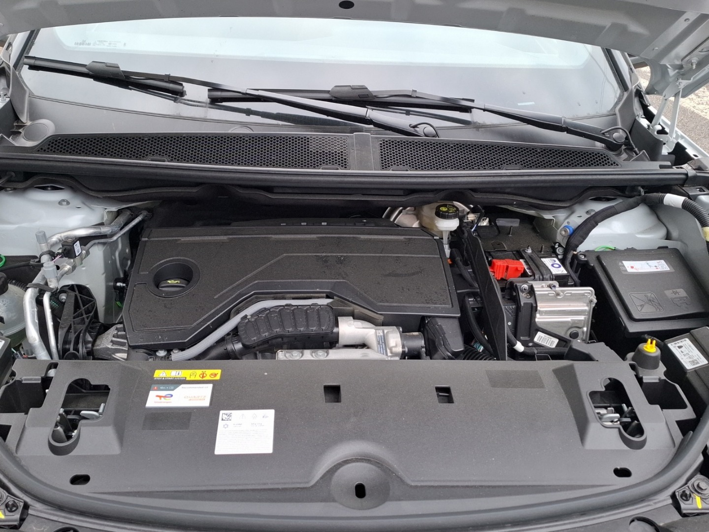 PEUGEOT 3008 145 e-DCS GT-image-10