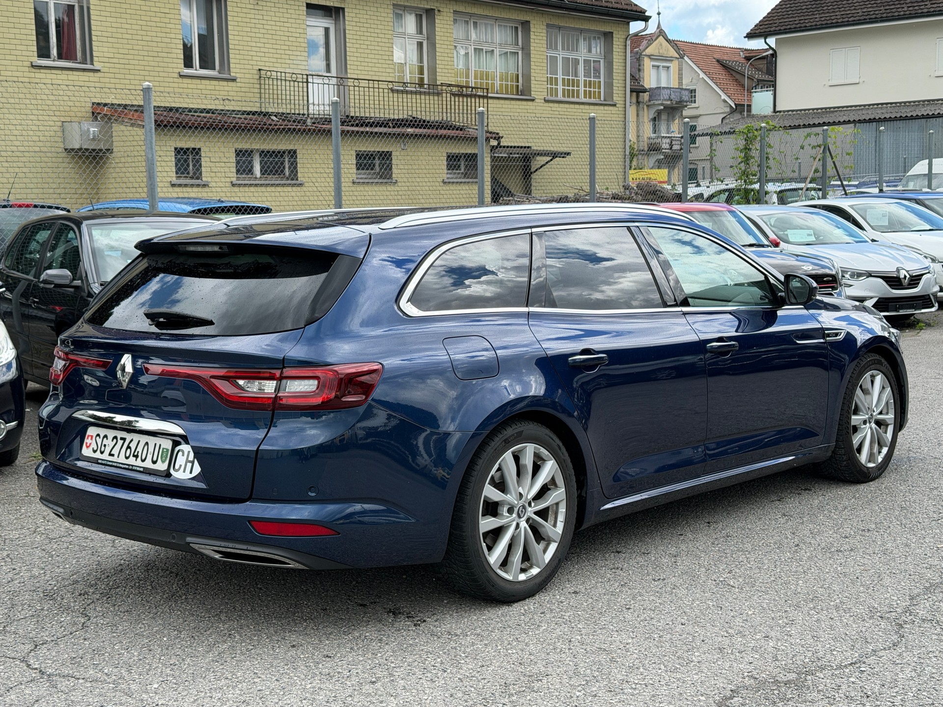 RENAULT Talisman Grandtour 1.6 dCi Initiale Paris EDC-image-12