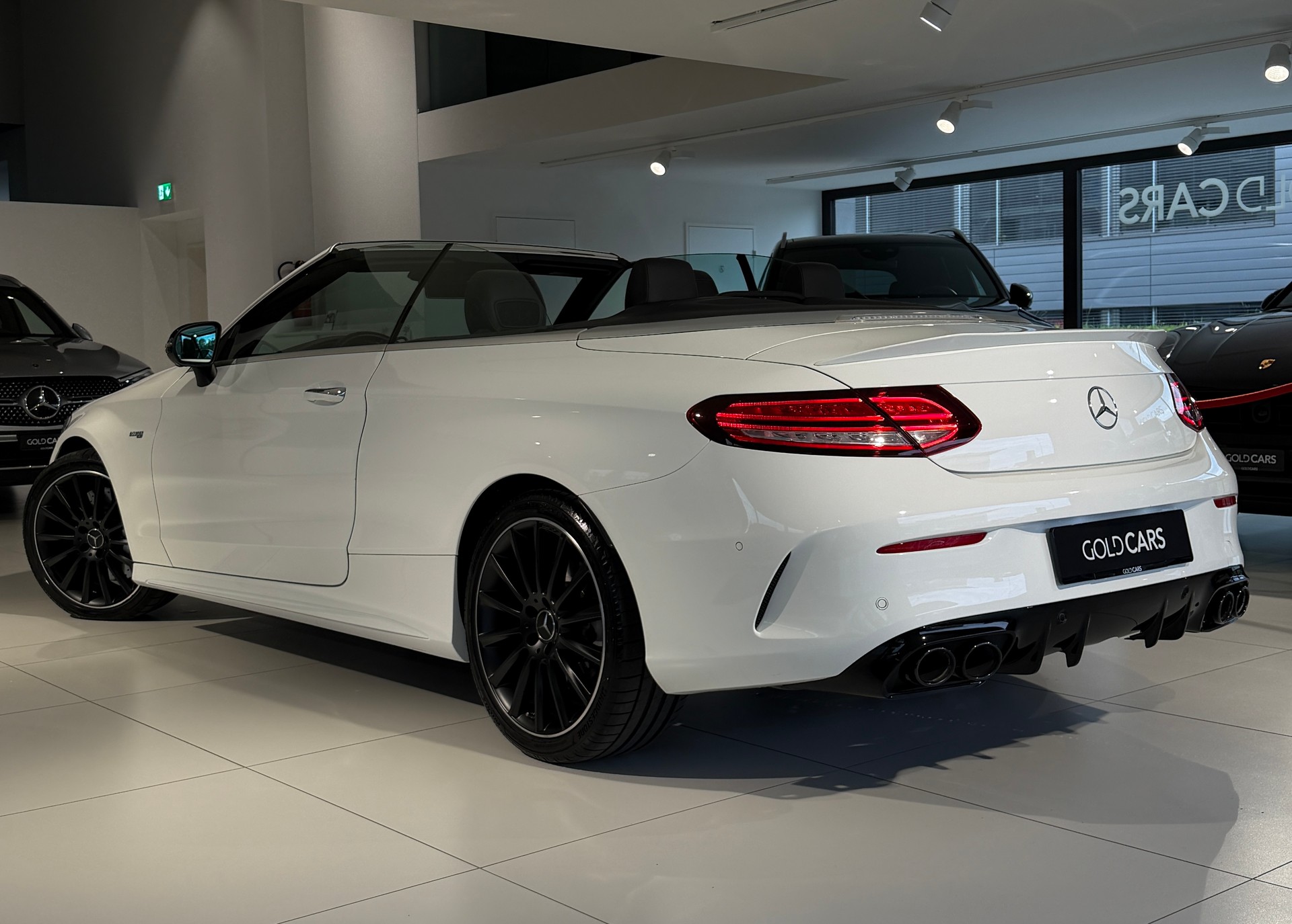 MERCEDES-BENZ C 43 Cabriolet AMG 4Matic 9G-Tronic-image-5