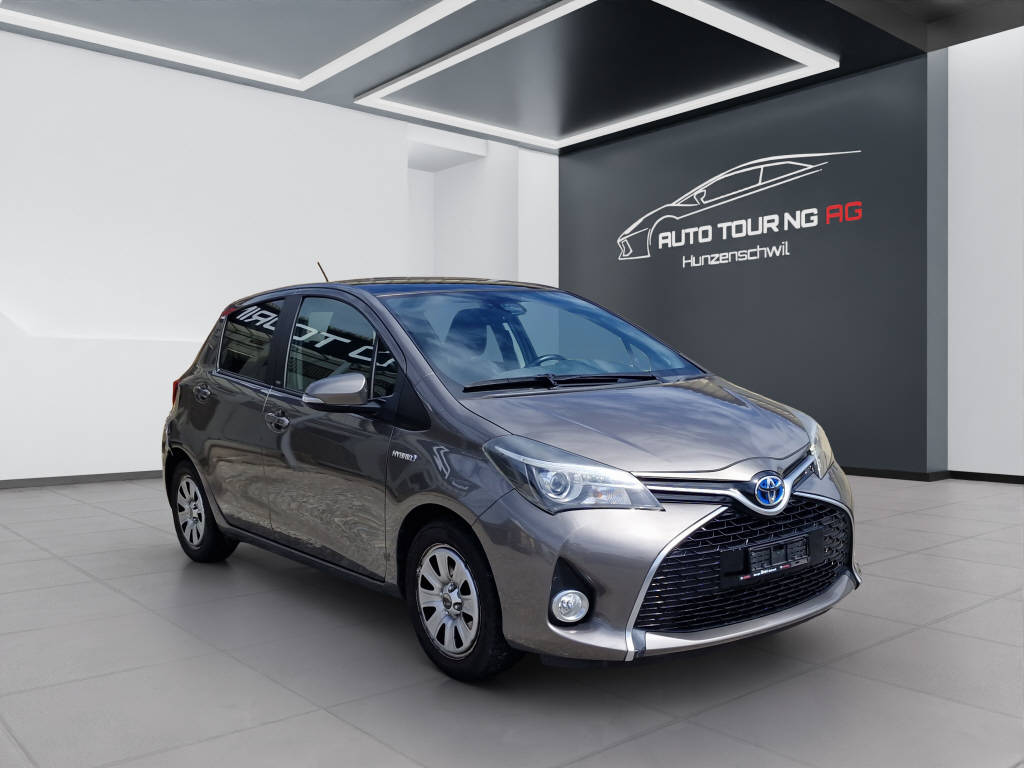 TOYOTA Yaris 1.5 VVT-i HSD Luna