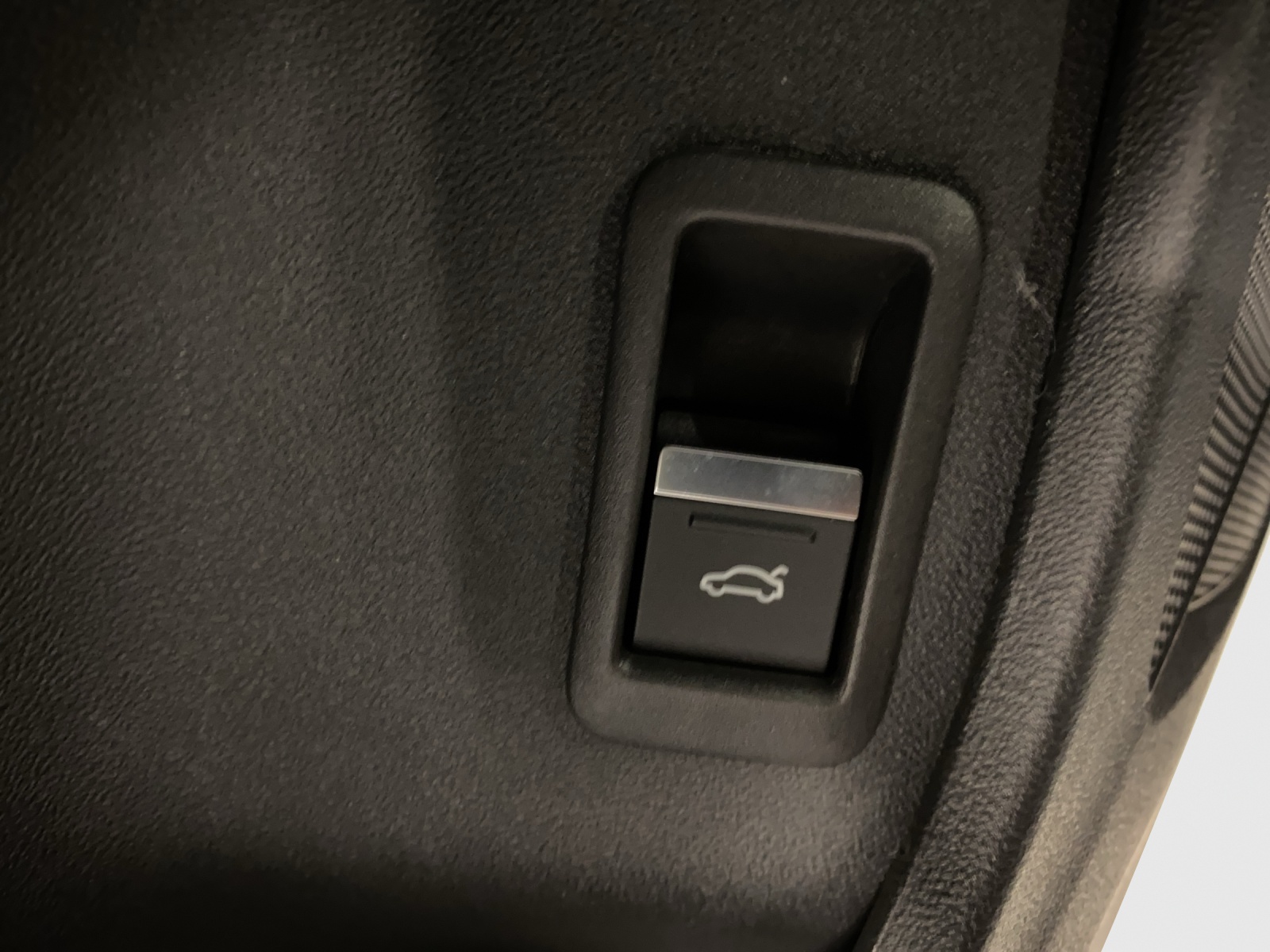 AUDI Q4 SB 45 e-tron quattro-image-16