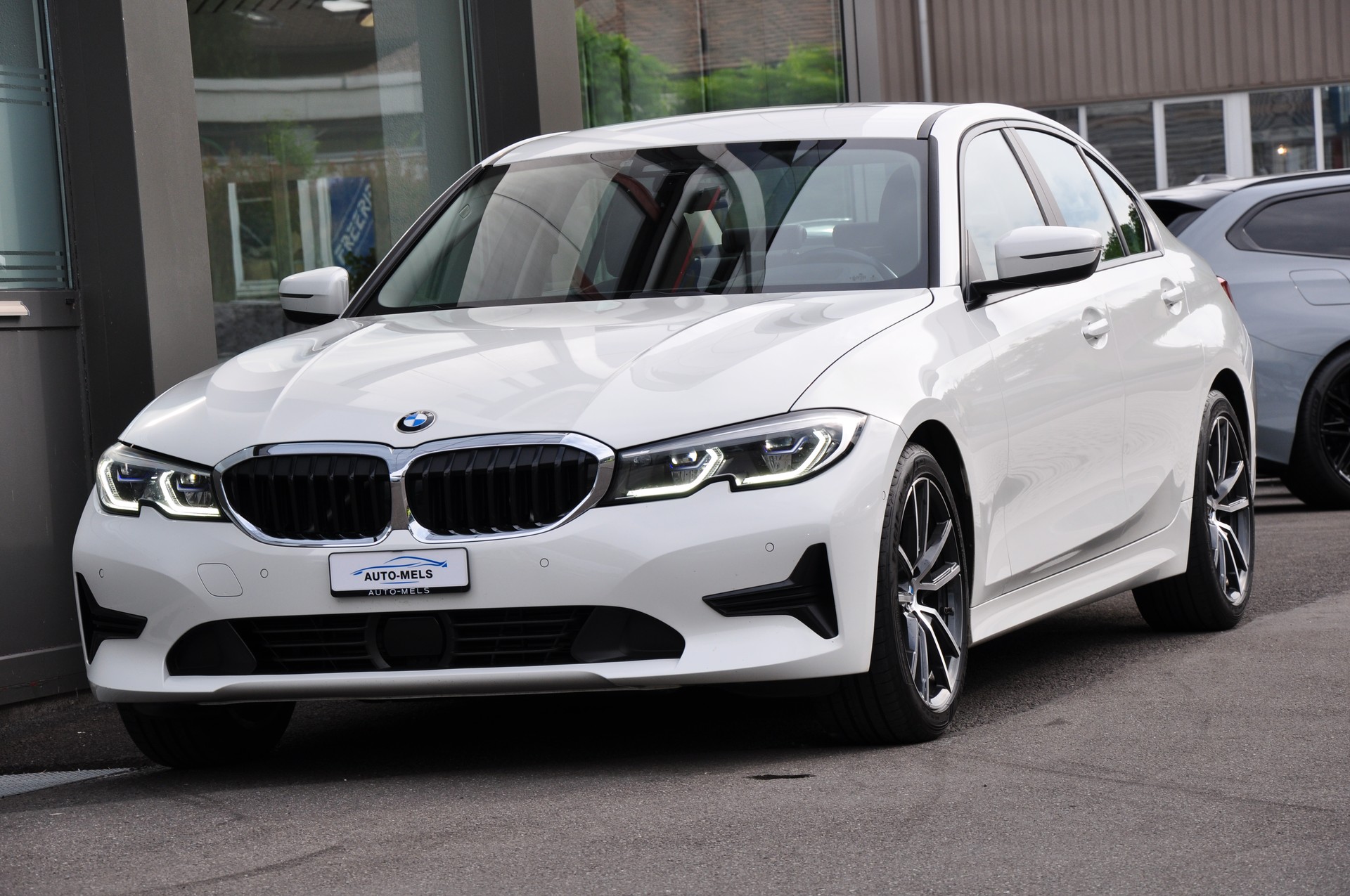 BMW 320d xDrive Steptronic-image-3