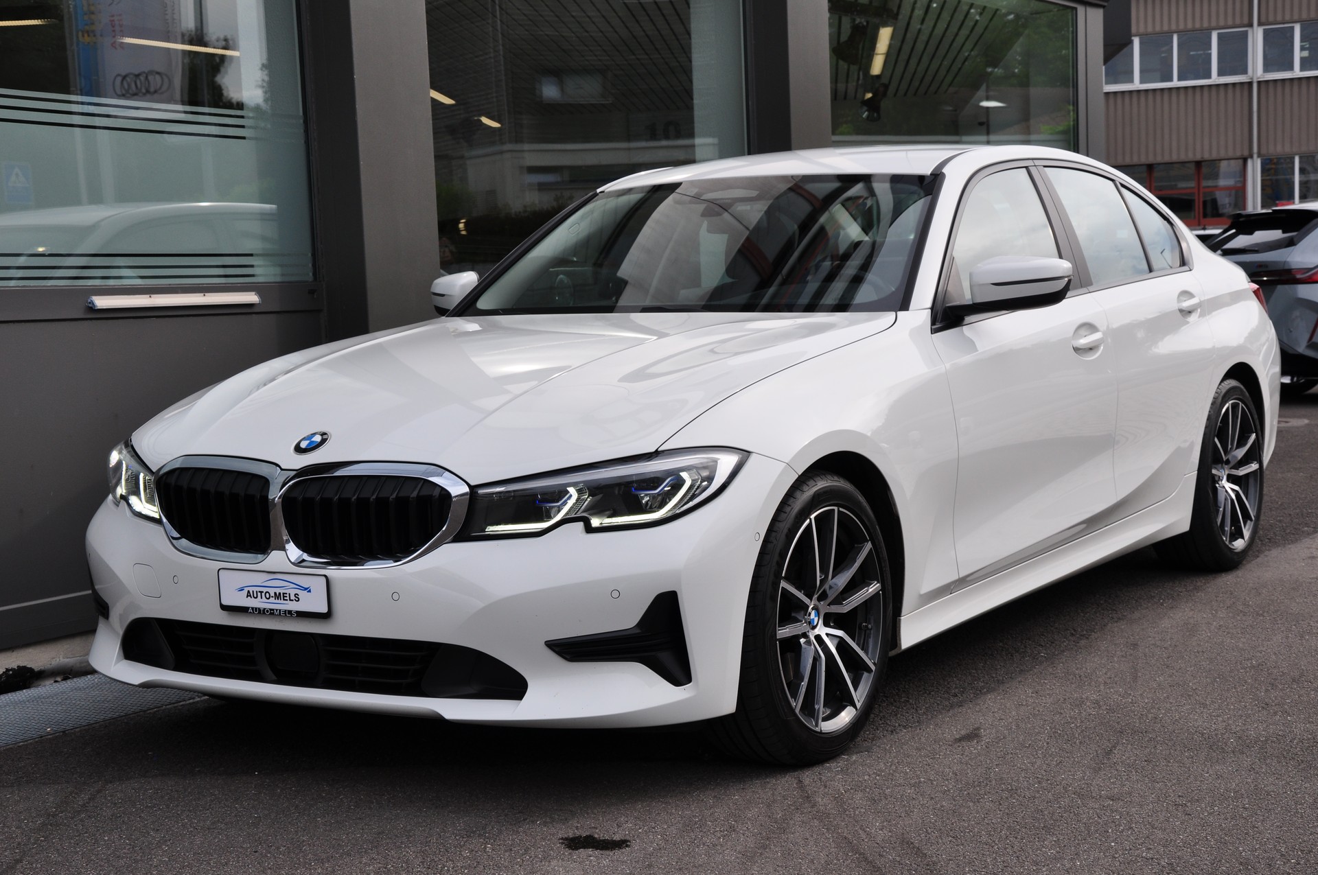 BMW 320d xDrive Steptronic-image-2