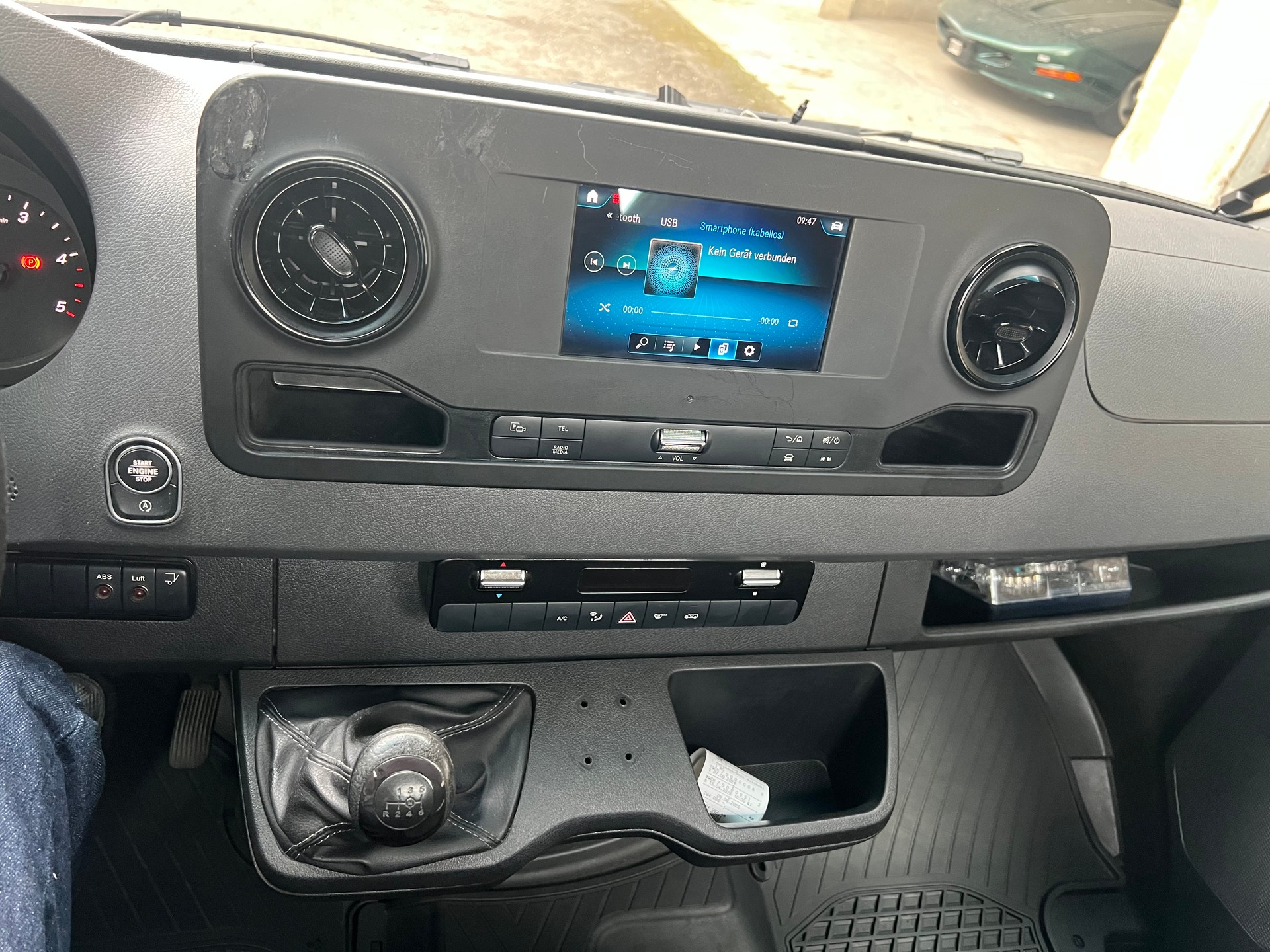MERCEDES-BENZ Sprinter 519 CDI Standard-image-8