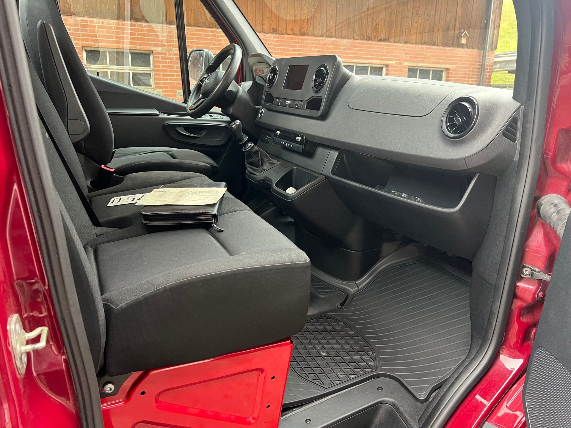 MERCEDES-BENZ Sprinter 519 CDI Standard-image-4