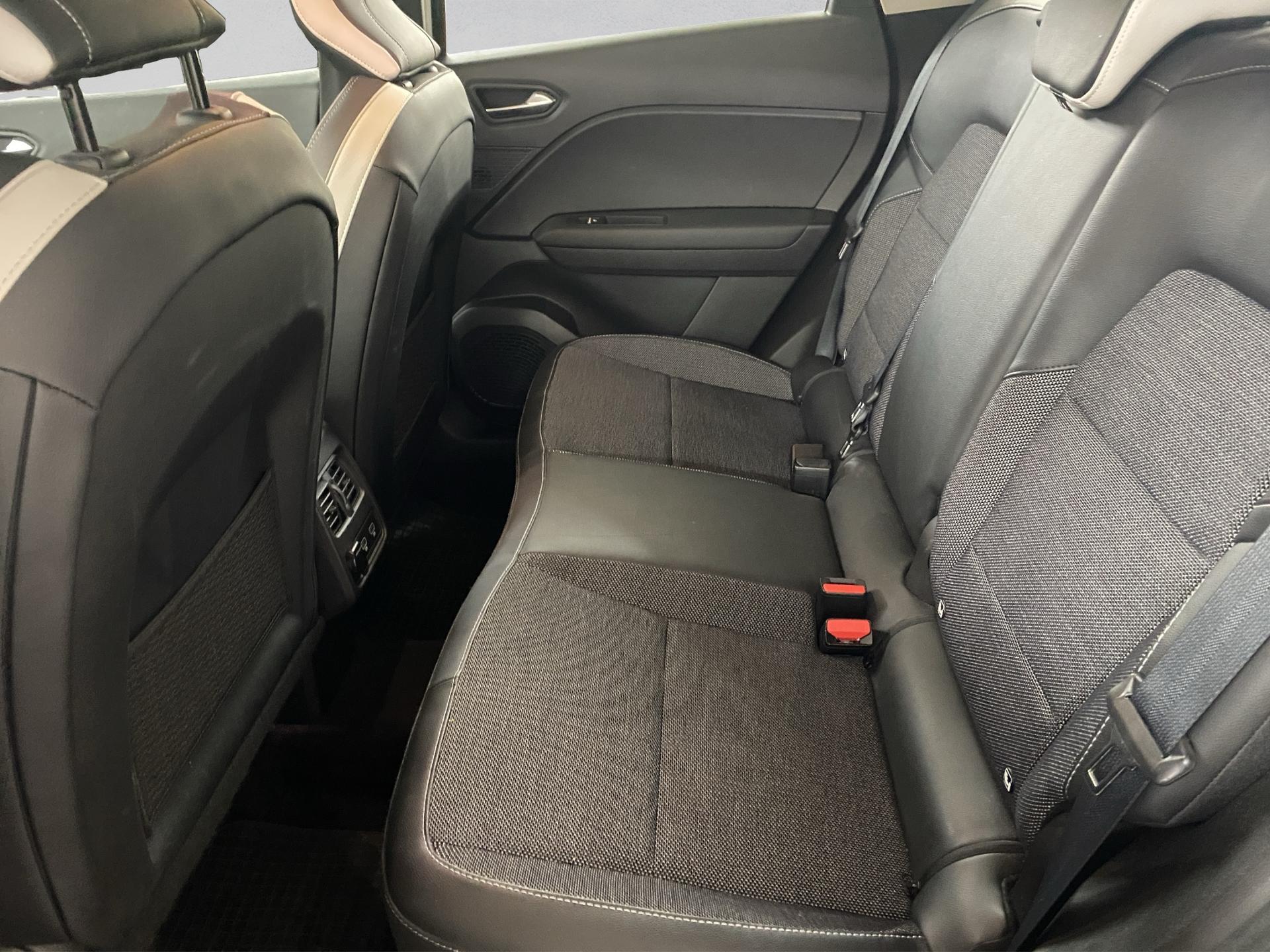 RENAULT Captur 1.3 TCe EDC Intens EDC-image-14