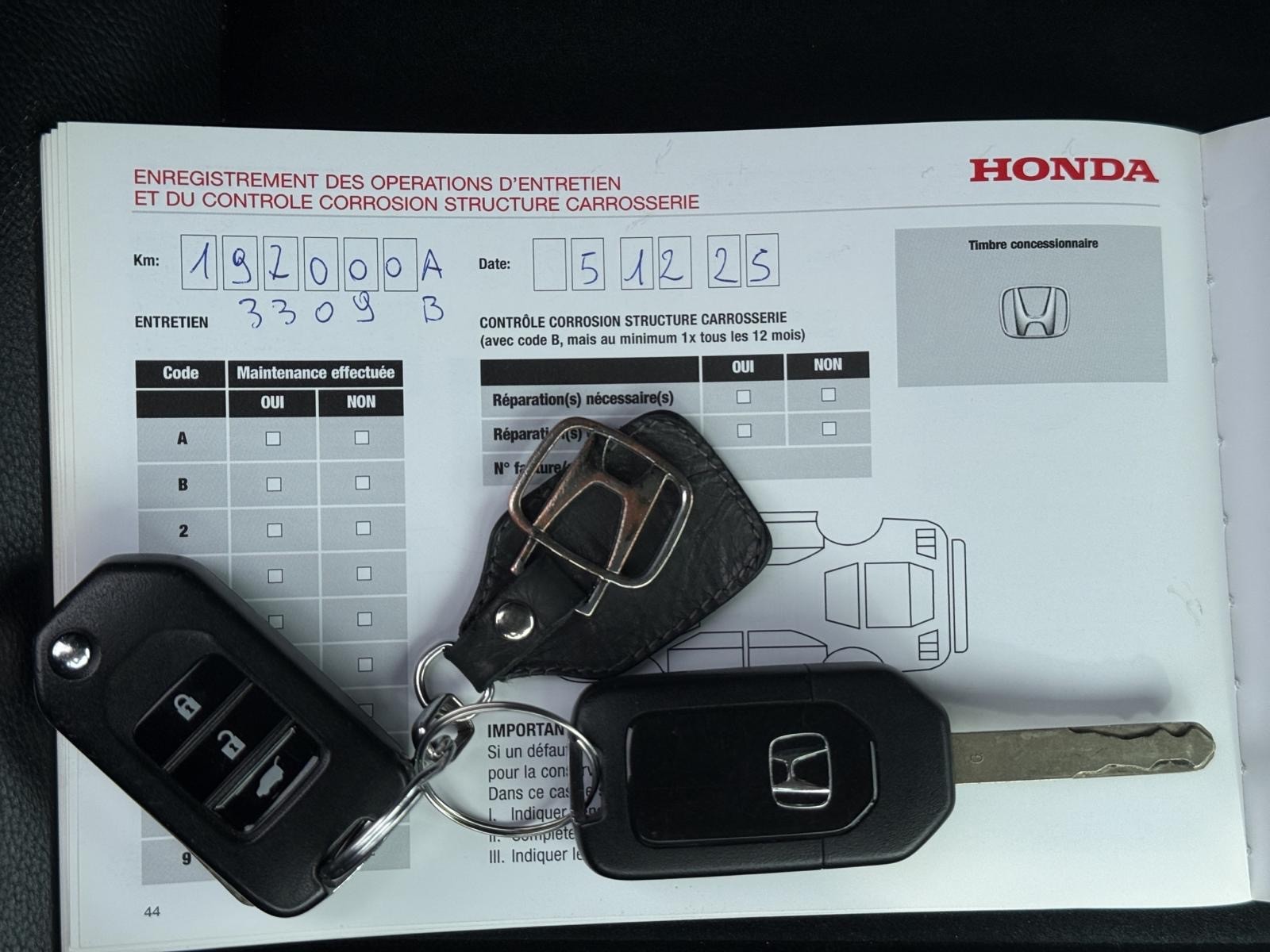 HONDA CR-V 1.6 i-DTEC Executive 4WD Automatic-image-12