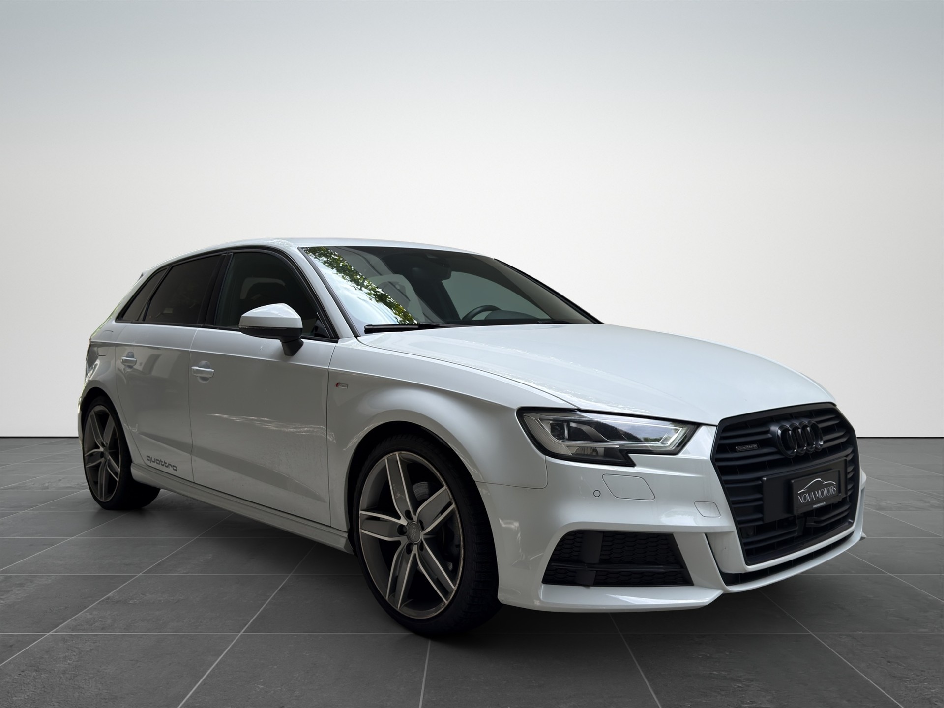 AUDI A3 Sportback 40 TFSI Sport quattro S-tronic-image-7