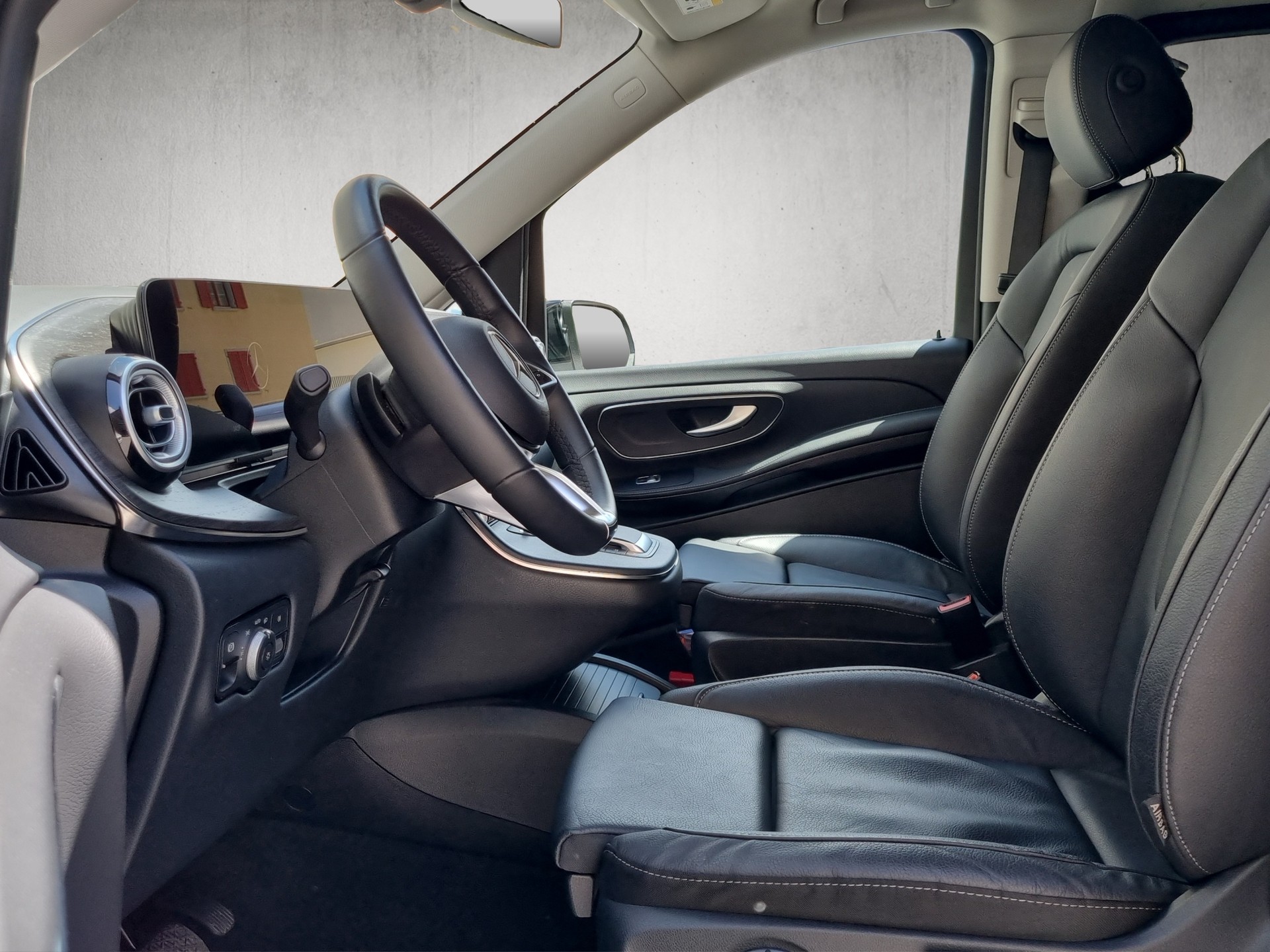 MERCEDES-BENZ V 250 d Avantgarde lang 4matic Van-image-8