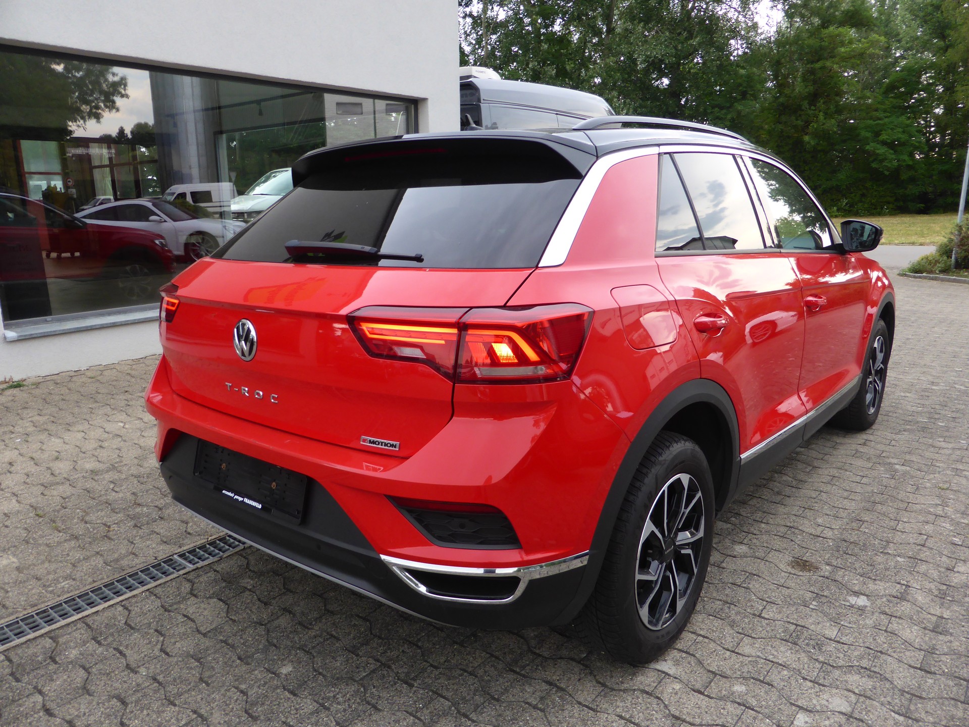 VW T-Roc 2.0 TSI Advance DSG 4Motion-image-6