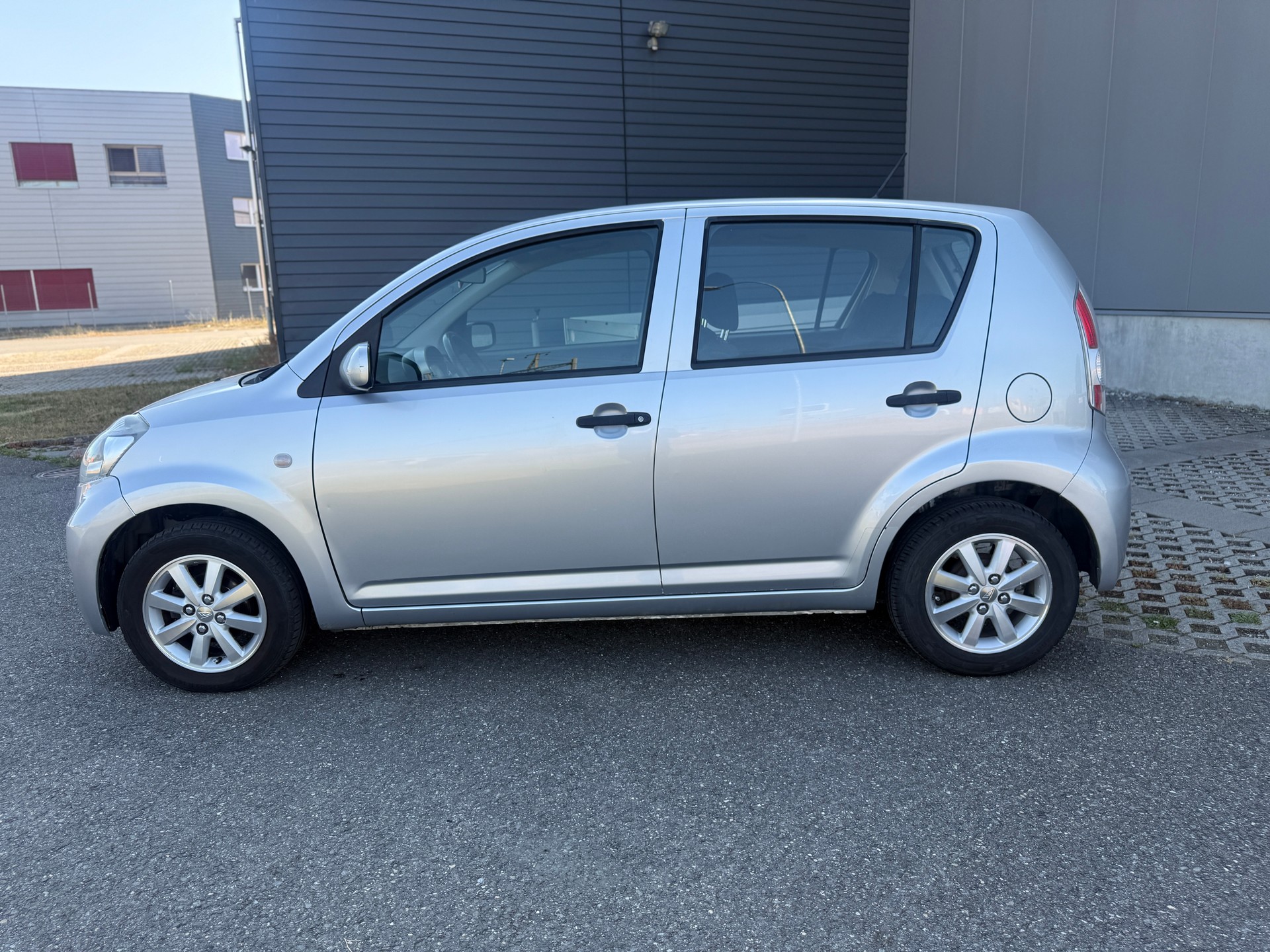 DAIHATSU Sirion 1.0 eco-top-image-7