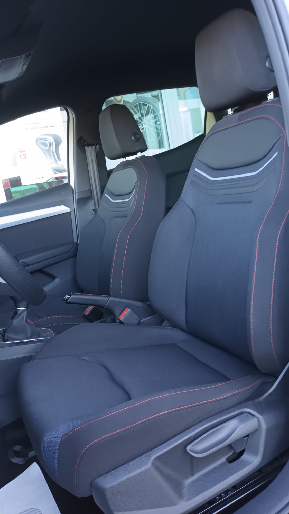 SEAT Ibiza 1.0 EcoTSI FR-image-12