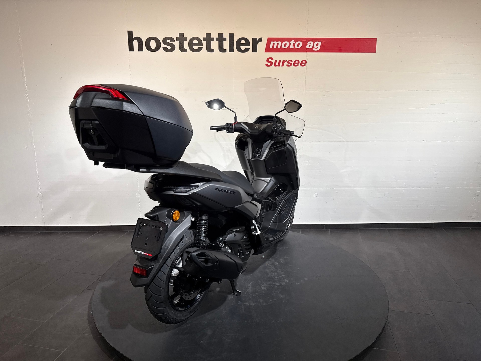 YAMAHA NMAX 125-showroom-element-2