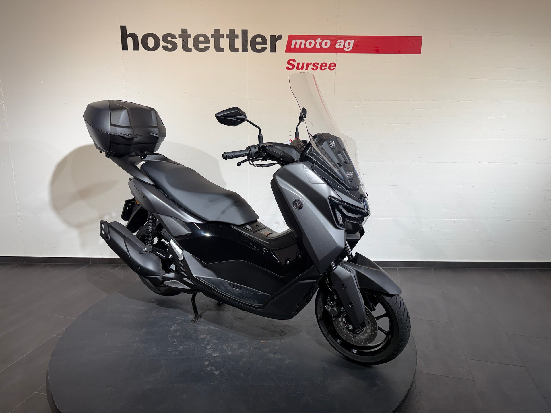 YAMAHA NMAX 125