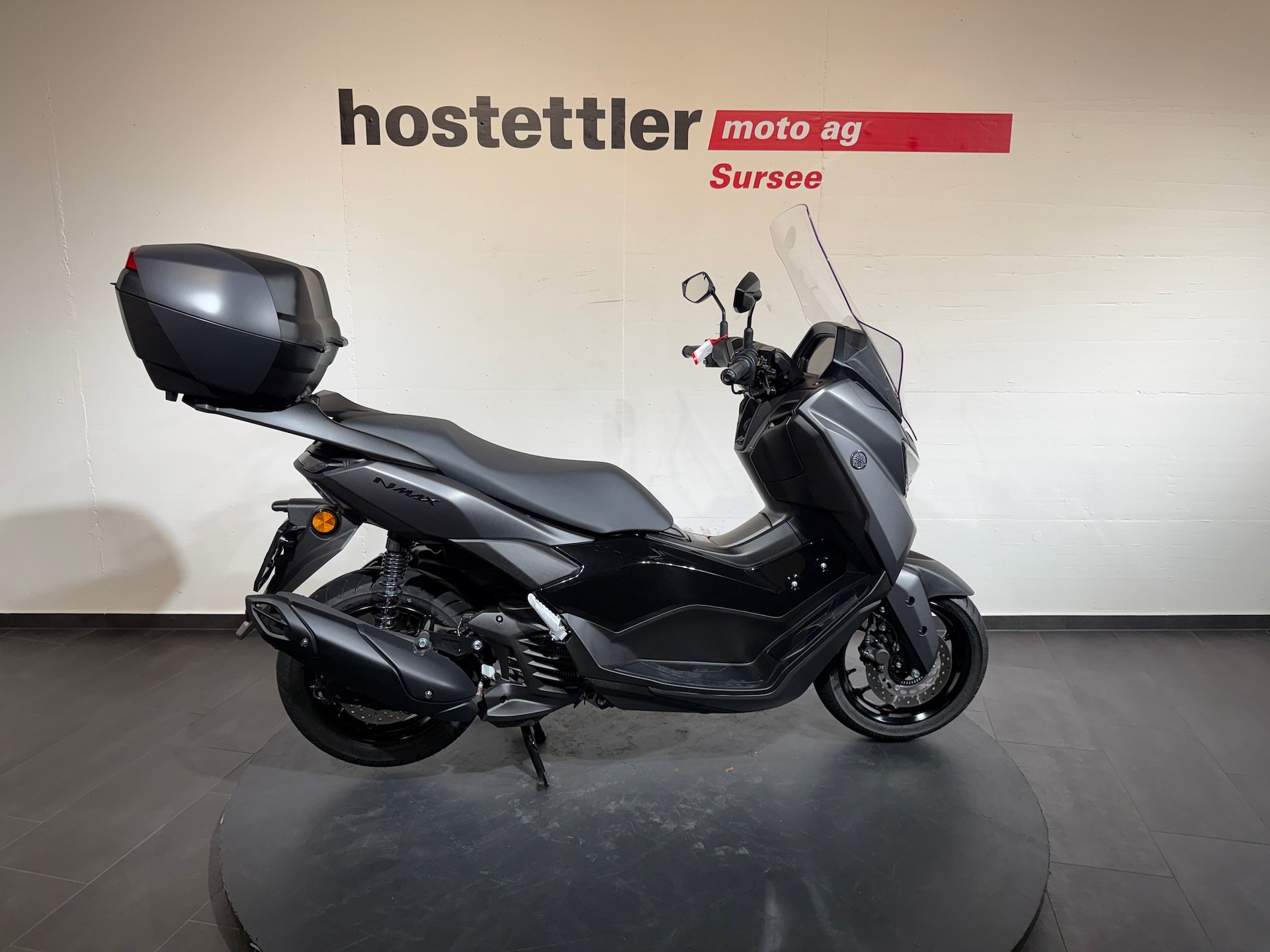 YAMAHA NMAX 125-showroom-element-1