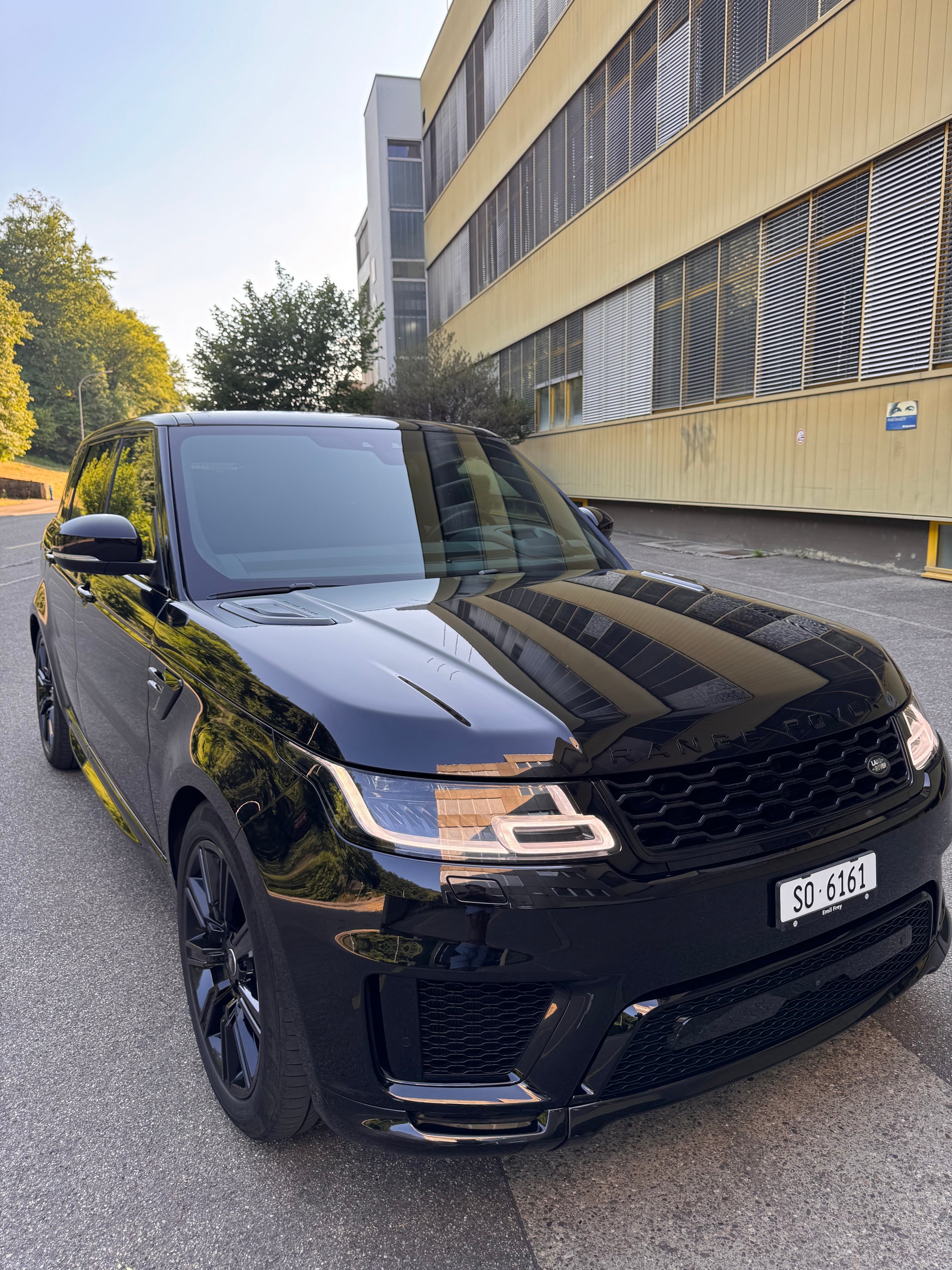 LAND ROVER 3.0 I6 HST P400-image-2