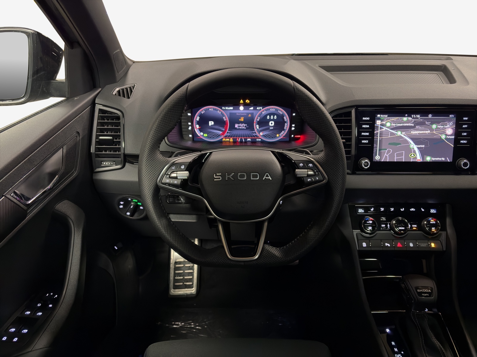 SKODA Karoq 2.0 TSI SportLine 4x4 DSG-image-9