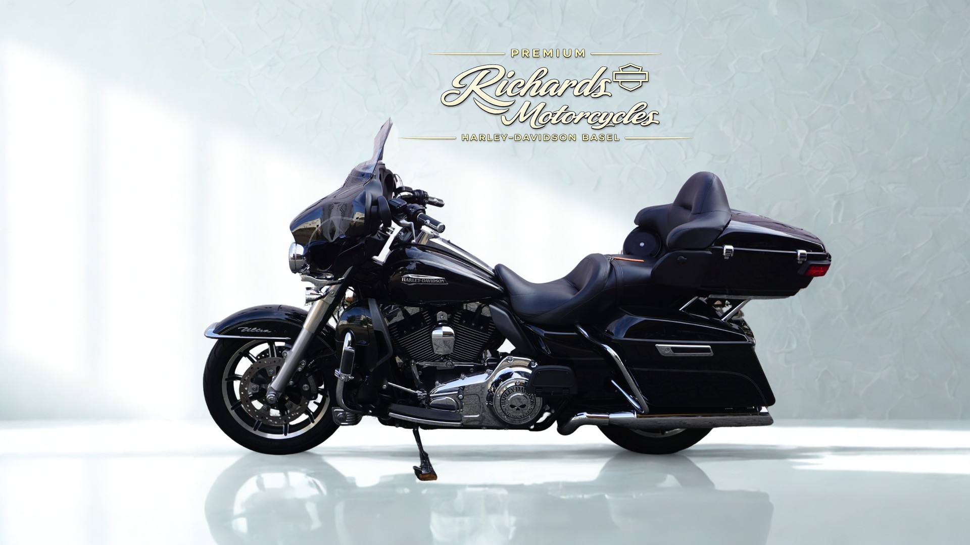 HARLEY-DAVIDSON FLHTCU Electra Glide Ultra Classic ABS-showroom-element-3