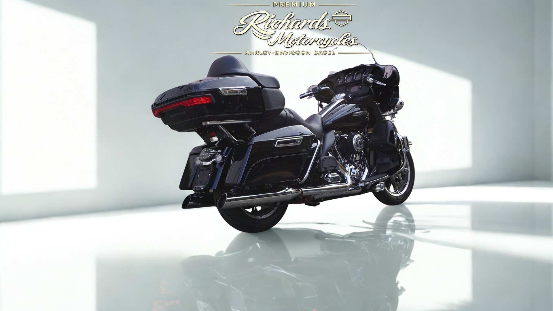 HARLEY-DAVIDSON FLHTCU Electra Glide Ultra Classic ABS-showroom-element-2