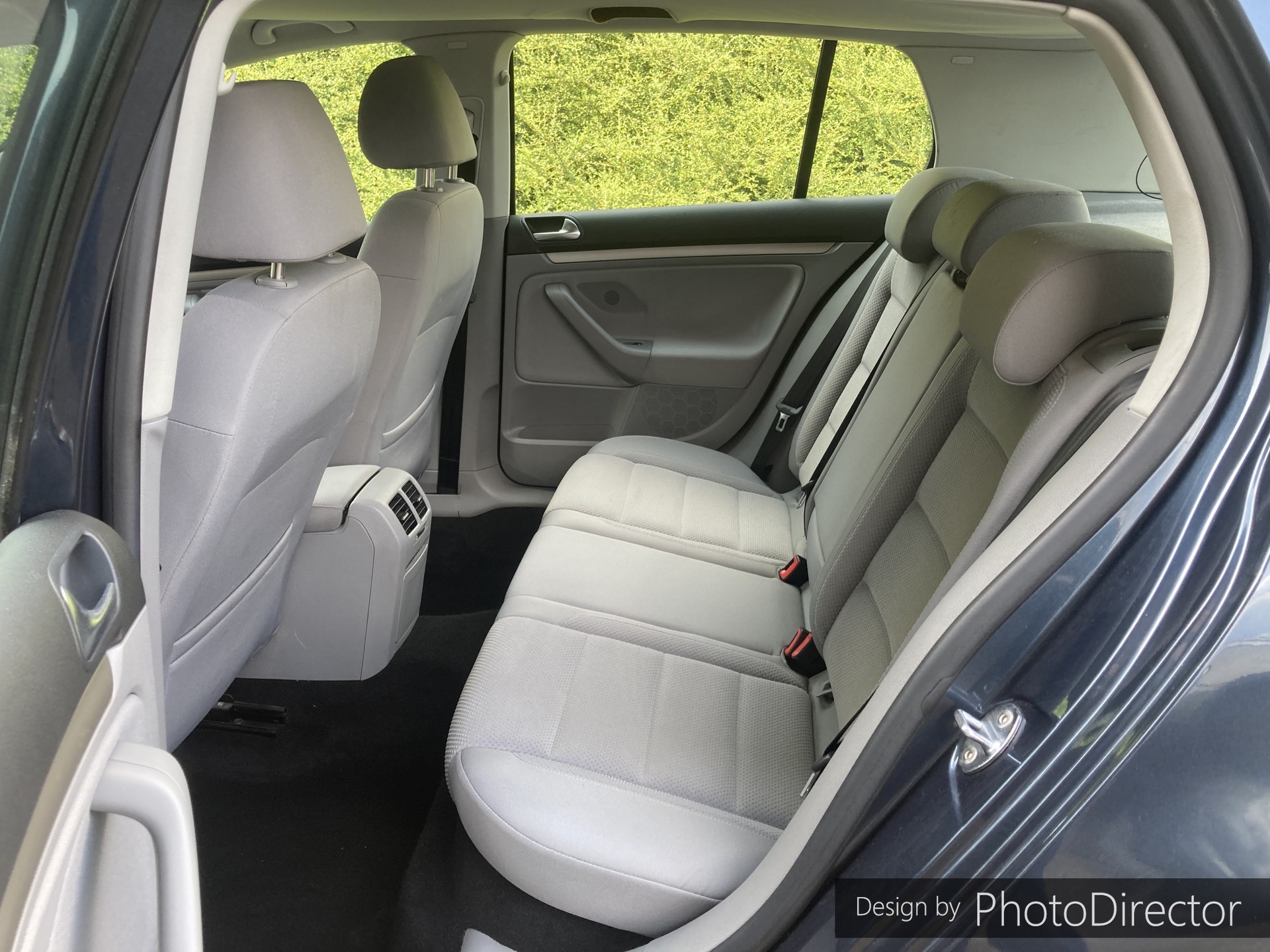 VW Golf 2.0 FSI Comfortline-image-10