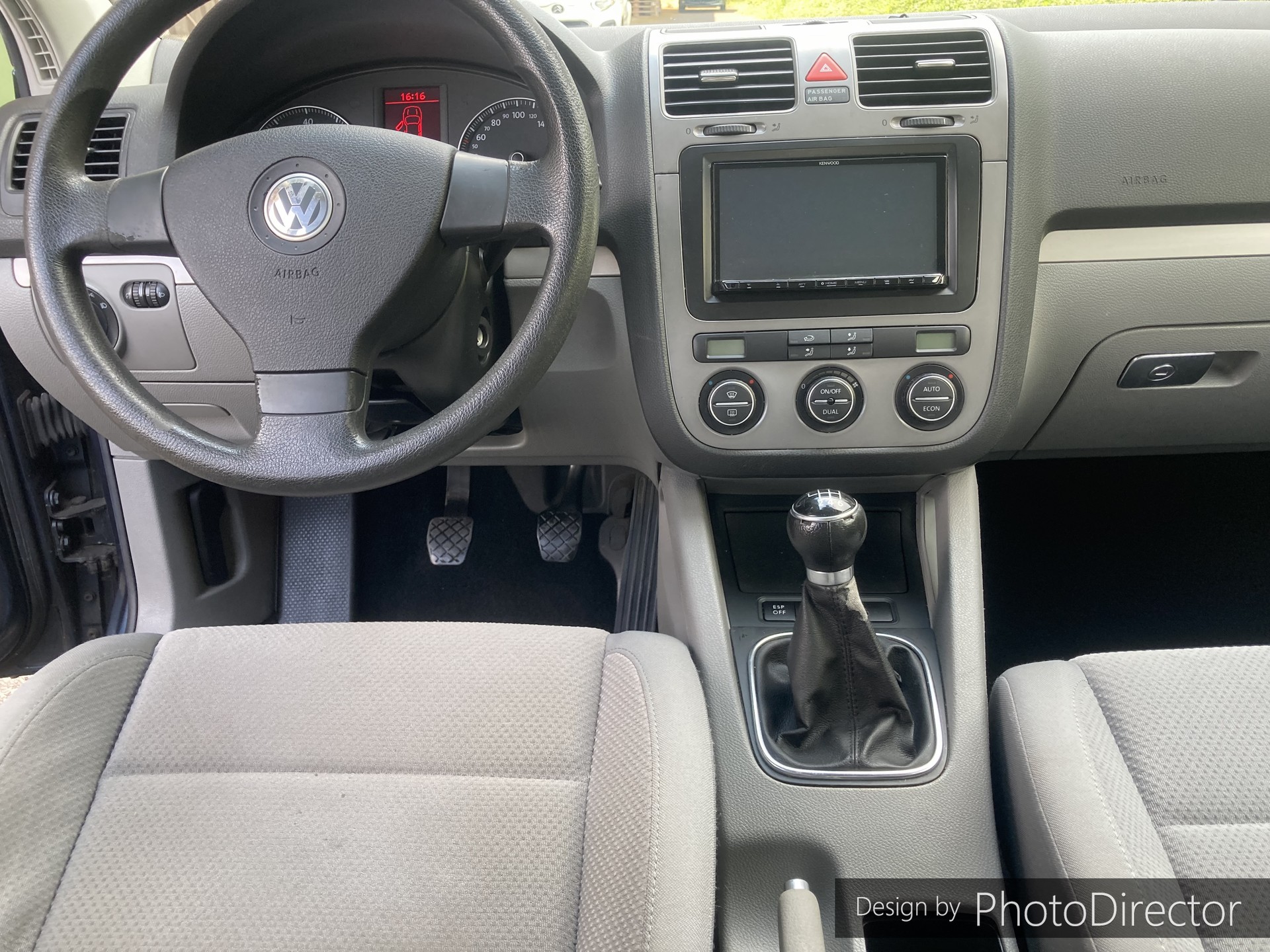 VW Golf 2.0 FSI Comfortline-image-5