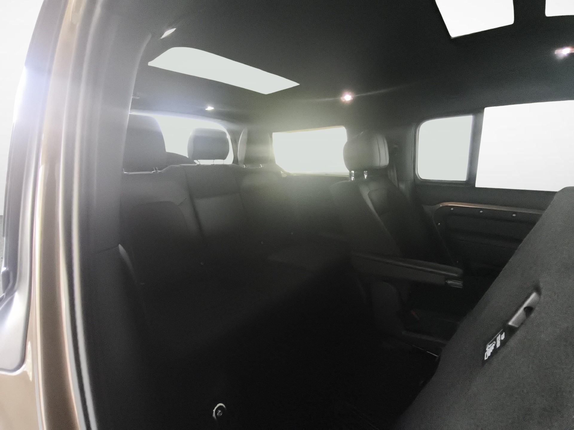 LAND ROVER Defender 130 3.0 D I6 300 X-Dynamic HSE - Sevizi e pneumatici invernali inclusi-image-12