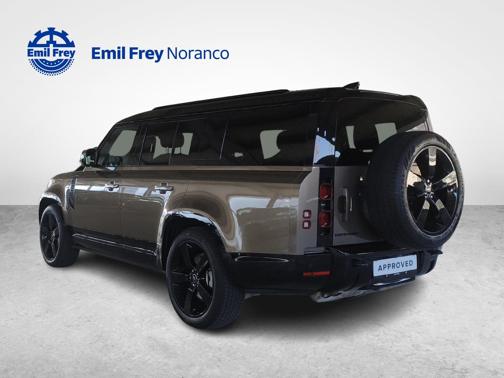 LAND ROVER Defender 130 3.0 D I6 300 X-Dynamic HSE - Sevizi e pneumatici invernali inclusi-image-2