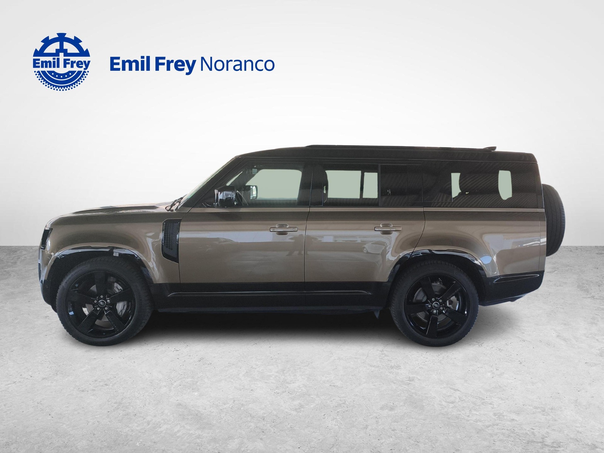 LAND ROVER Defender 130 3.0 D I6 300 X-Dynamic HSE - Sevizi e pneumatici invernali inclusi-image-1