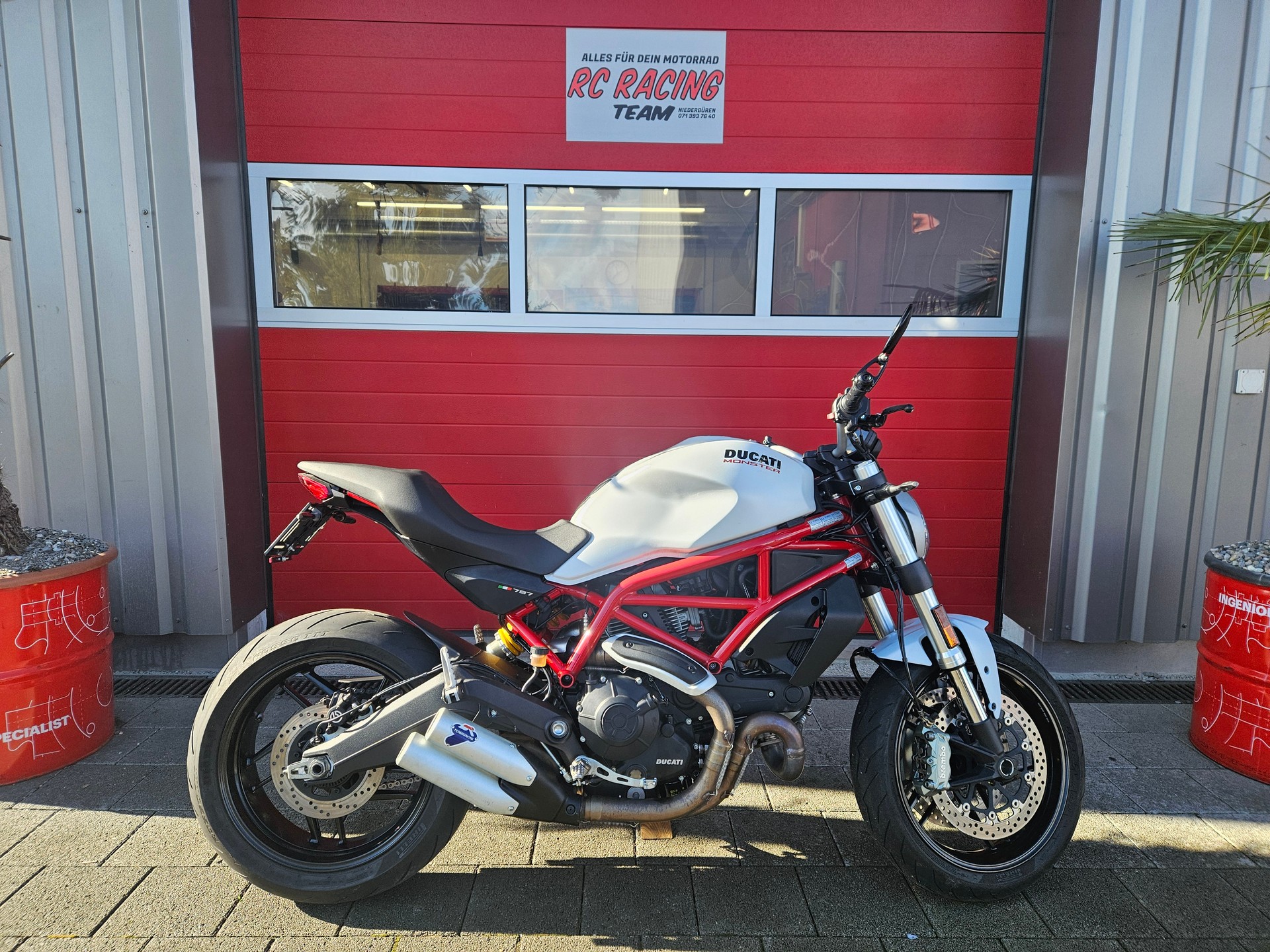 DUCATI Monster 797