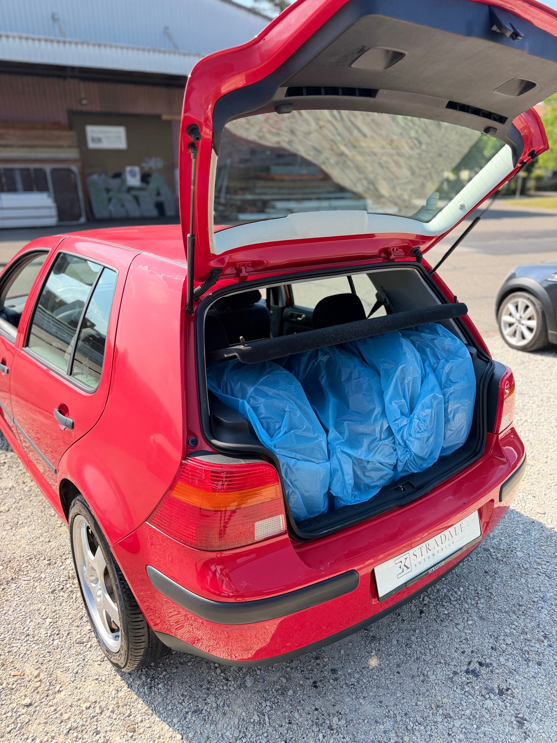 VW Golf 2.0 Comfortline **Automat**-image-13