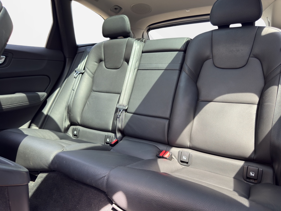 VOLVO XC60 T8 eAWD Inscription Geartronic-image-10