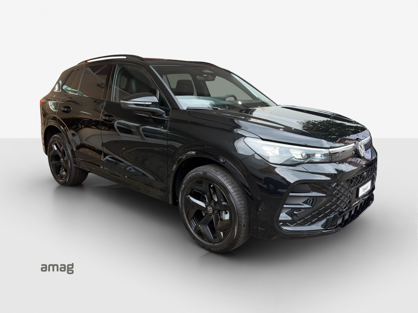 VW Tiguan 2.0 TSI DSG R-Line 4Motion-image-5