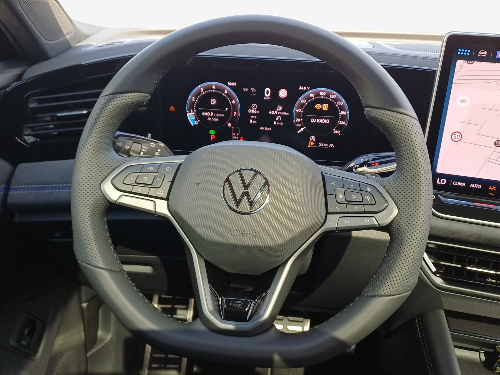 VW Tiguan 2.0 TSI DSG R-Line 4Motion-image-9