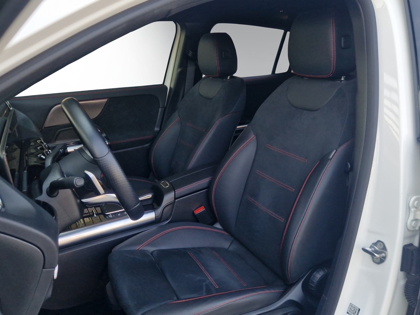 Image MERCEDES-BENZ EQA-250 EQA 250 AMG Line AMG Line