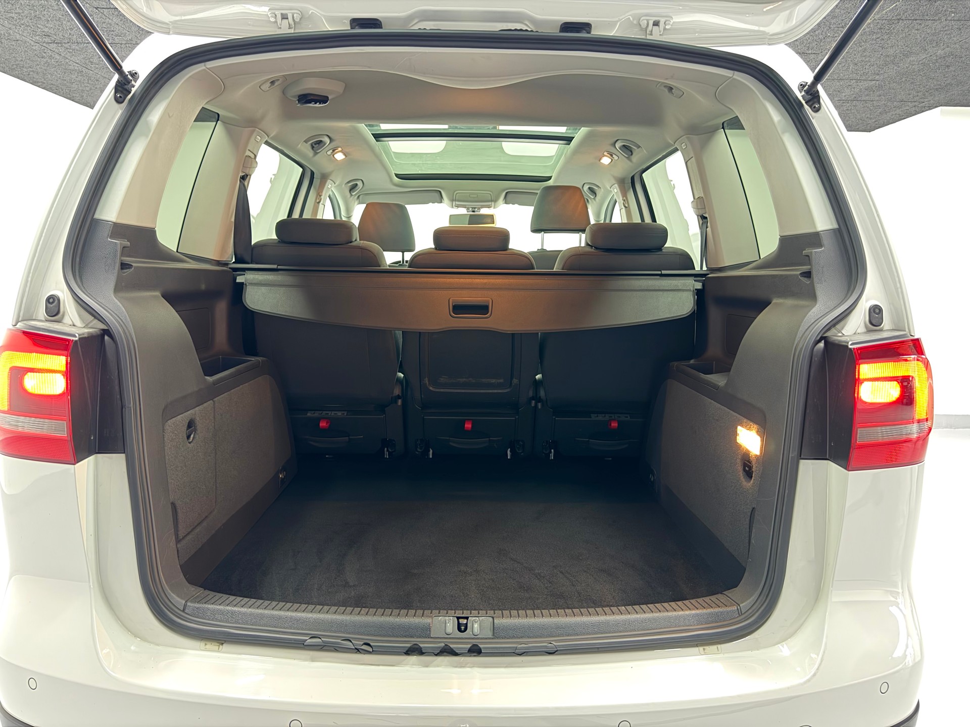 VW CrossTouran 1.4 TSI DSG-image-13