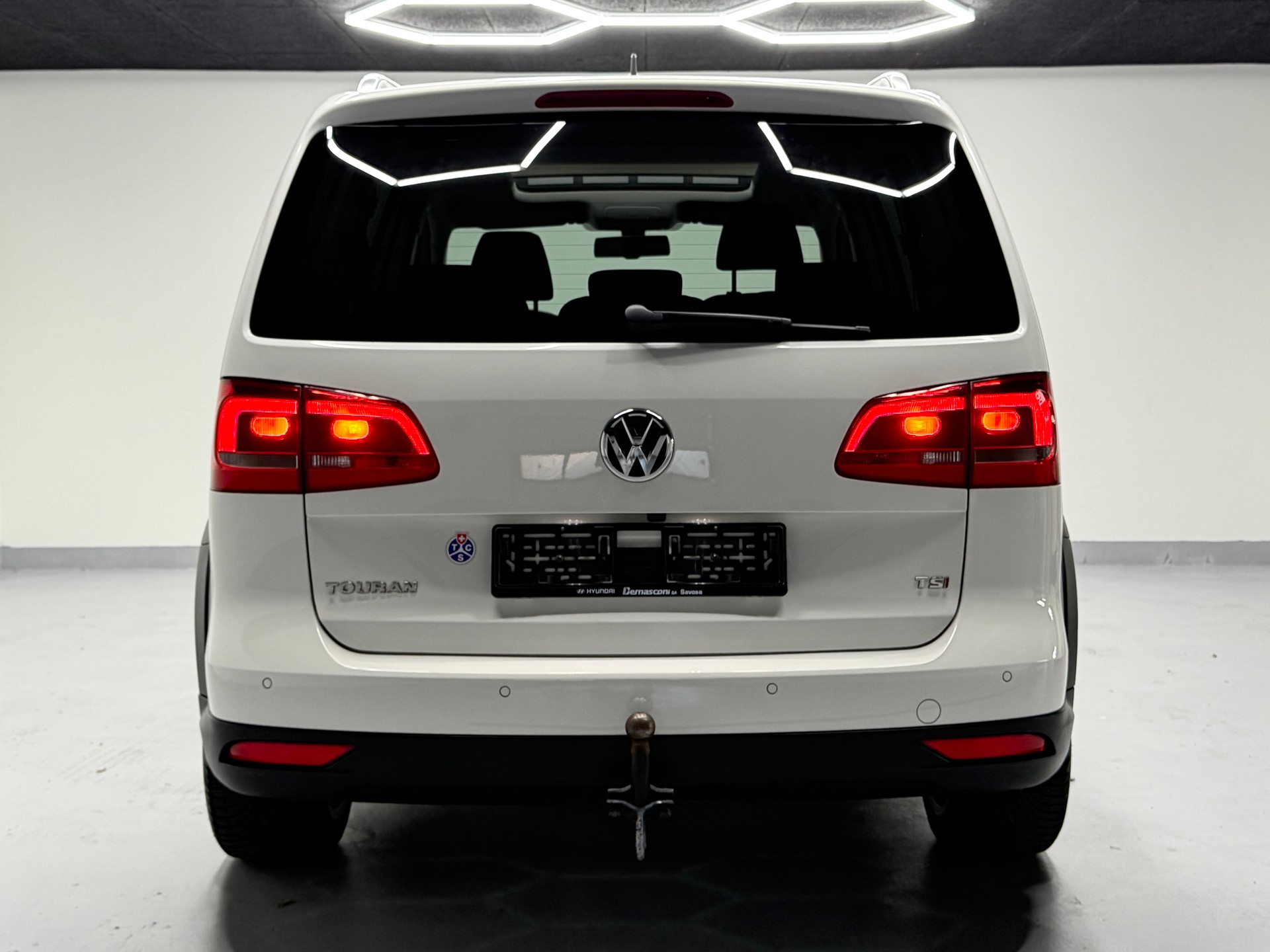 VW CrossTouran 1.4 TSI DSG-image-4