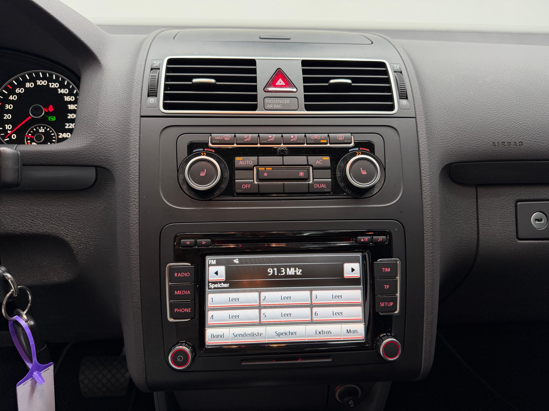 VW CrossTouran 1.4 TSI DSG-image-16