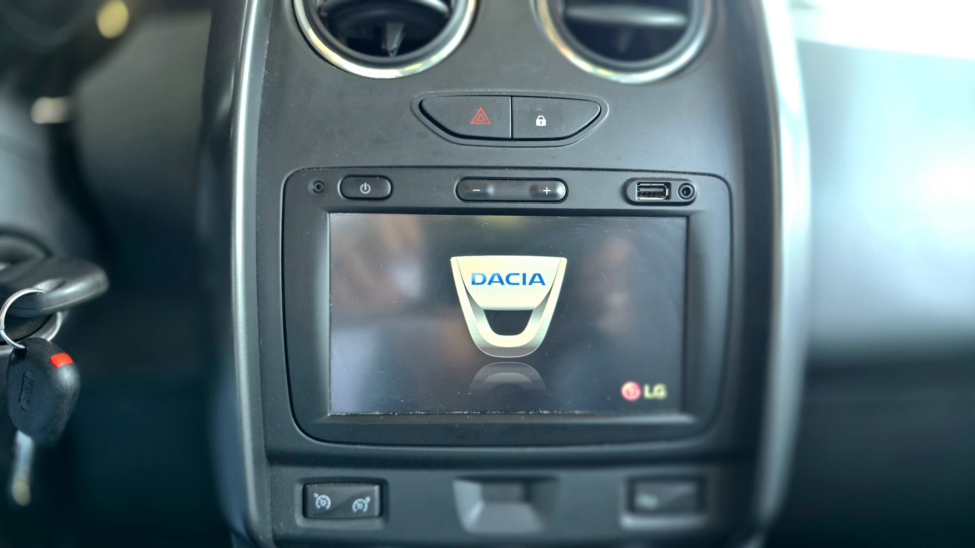 DACIA Duster 1.5 dCi Lauréate 4x4-image-25