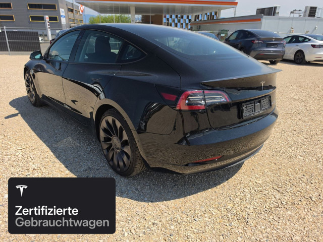 TESLA Model 3 Performance-image-4