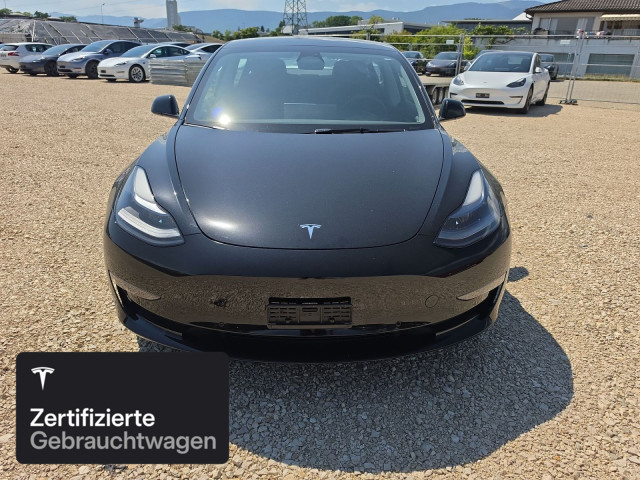 TESLA Model 3 Performance-image-1