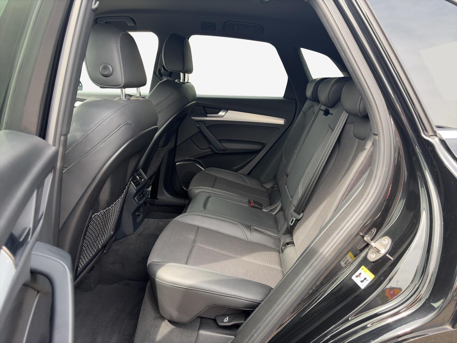 AUDI Q5 2.0 TDI sport quattro S-tronic-image-11