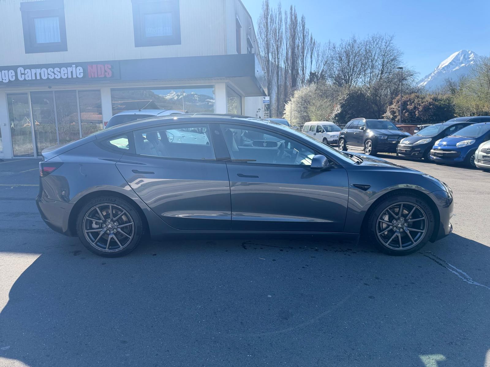 TESLA MODEL 3 Long Range Dual Motor AWD-image-6