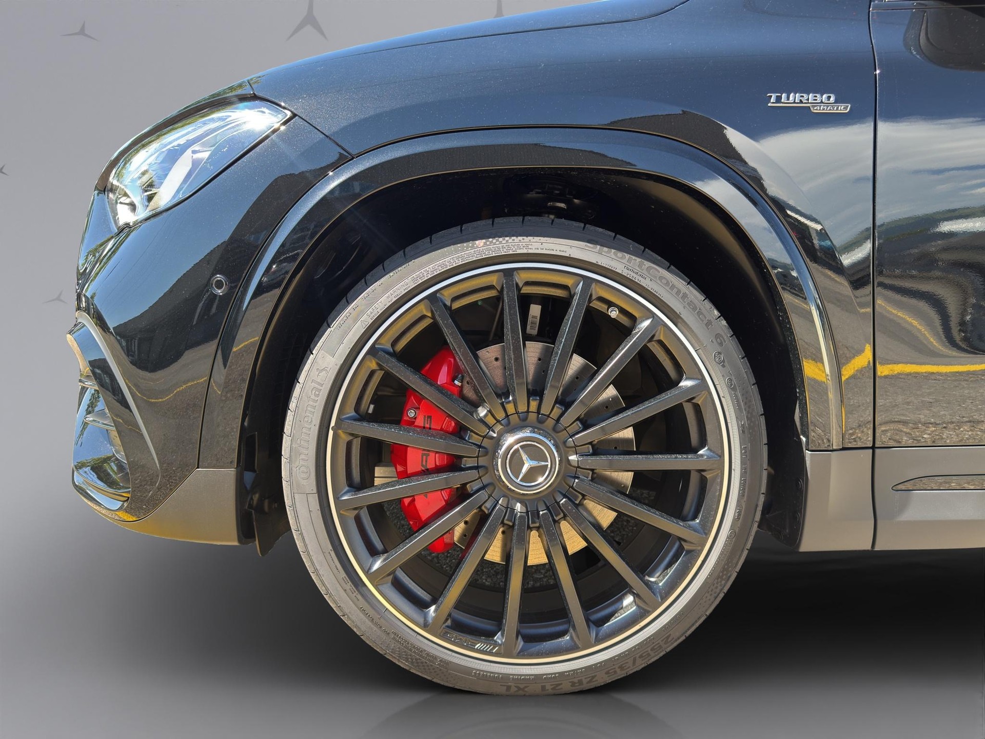 MERCEDES-BENZ GLA 35 AMG 4matic-image-2