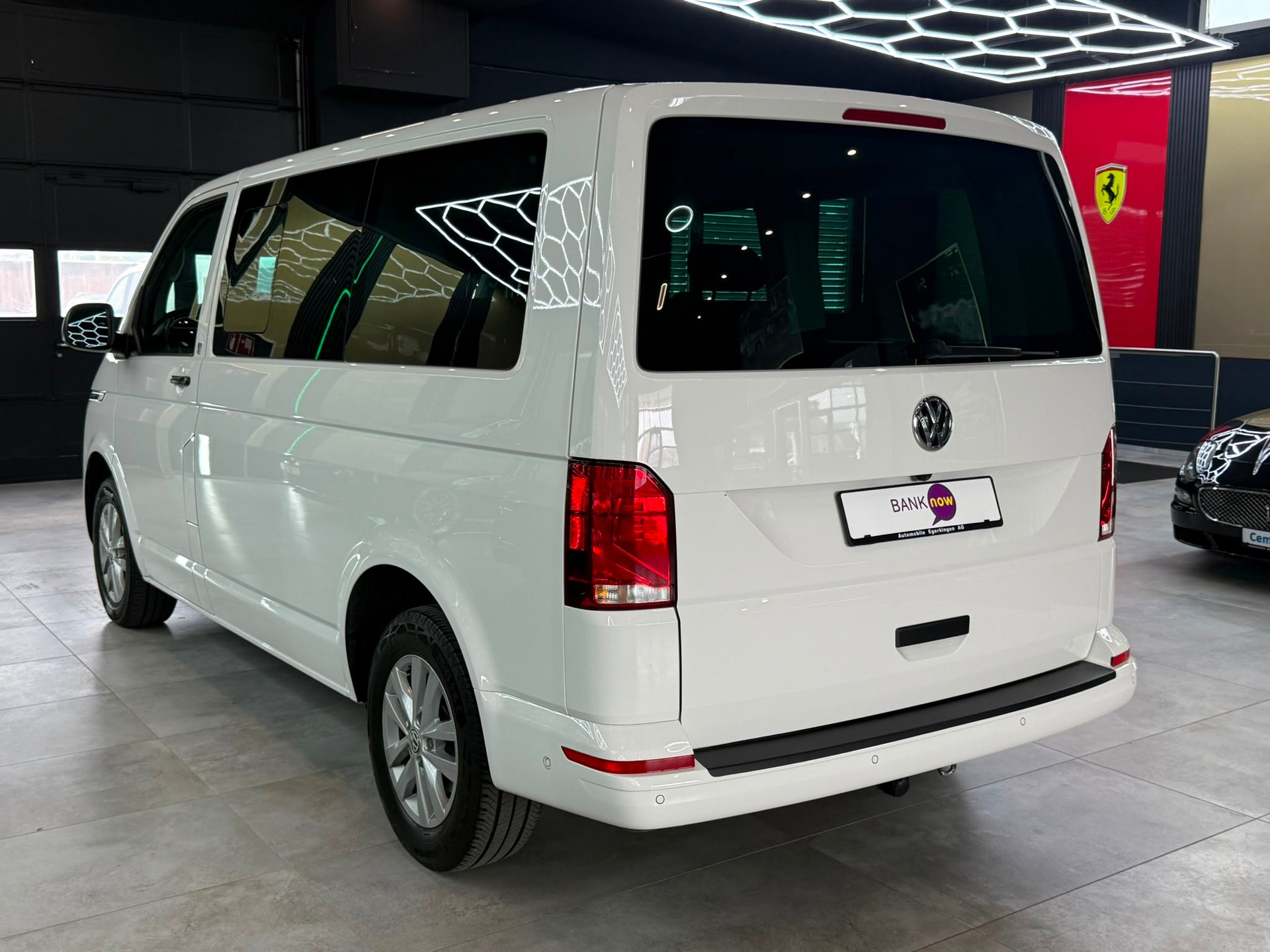 VW T6.1 Multivan 2.0 TDI Trendline Liberty DSG-image-6