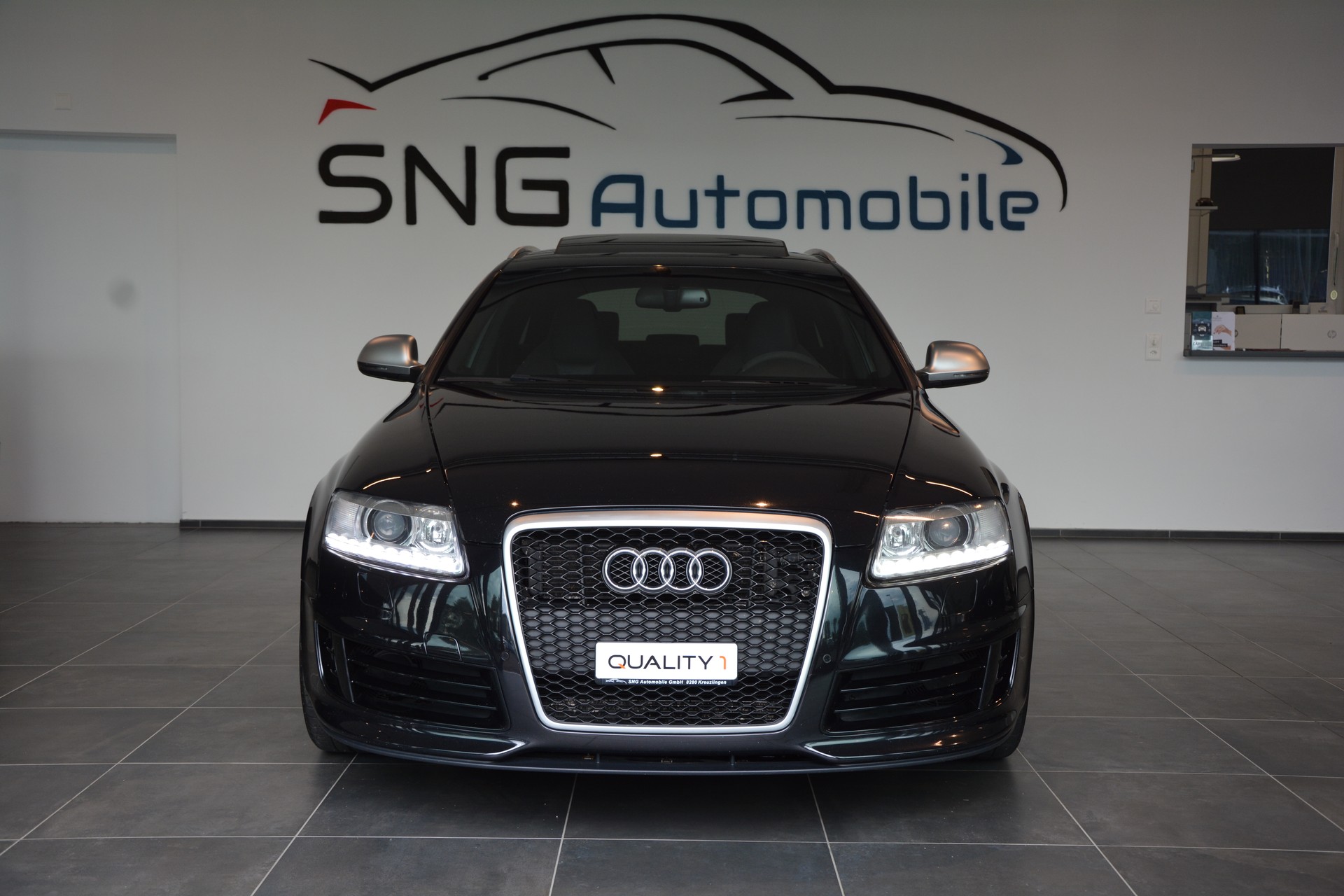 AUDI RS6 Avant 5.0 TFSI V10 quattro tiptronic-image-0