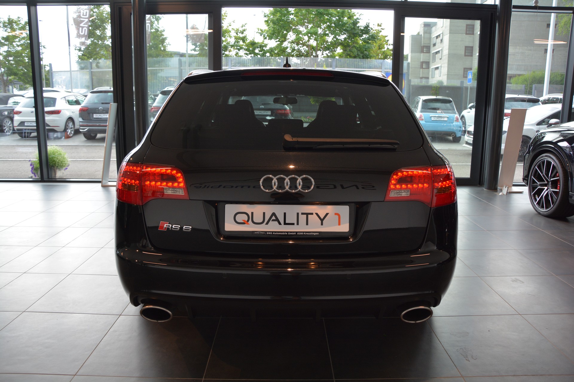 AUDI RS6 Avant 5.0 TFSI V10 quattro tiptronic-image-4